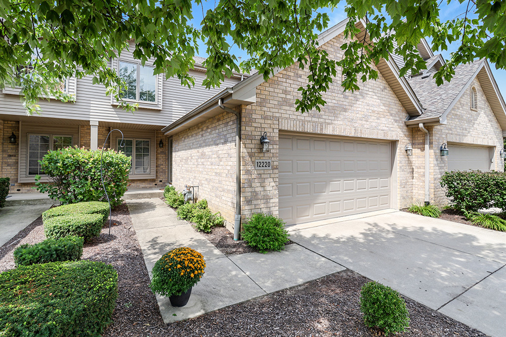 12220 Sumner Street, Lemont, IL 60439