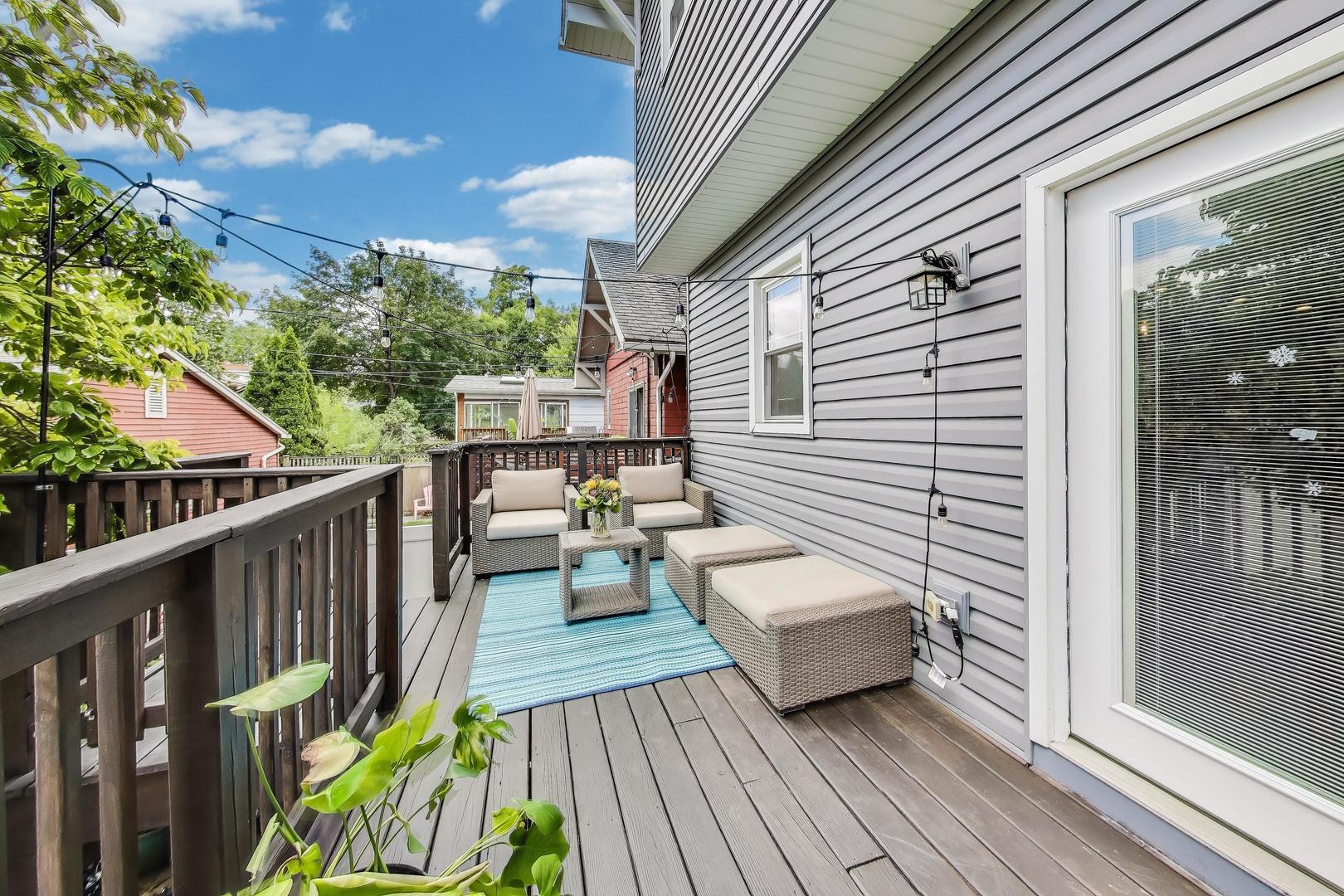 938 S Euclid Avenue, Oak Park, IL 60304