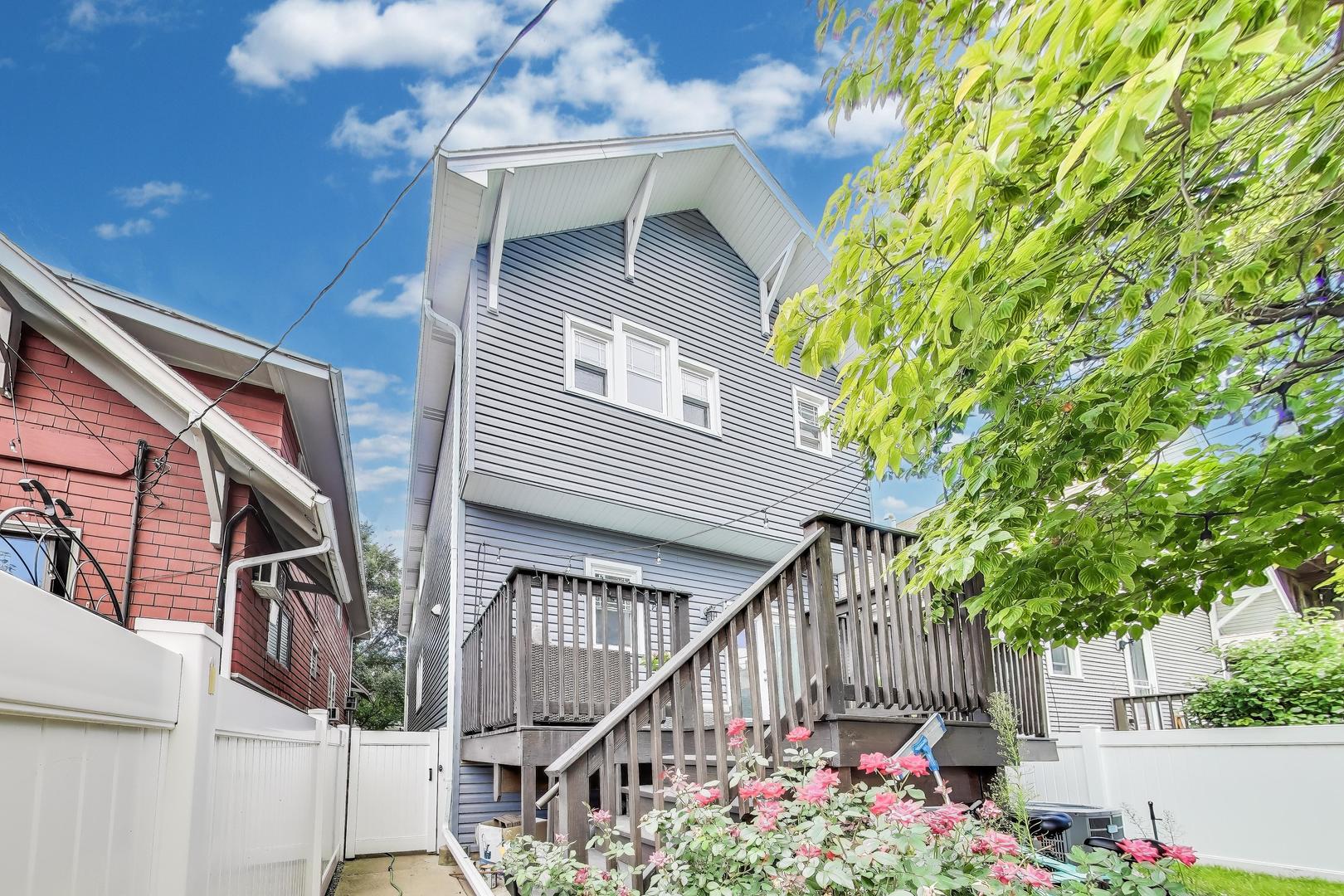 938 S Euclid Avenue, Oak Park, IL 60304