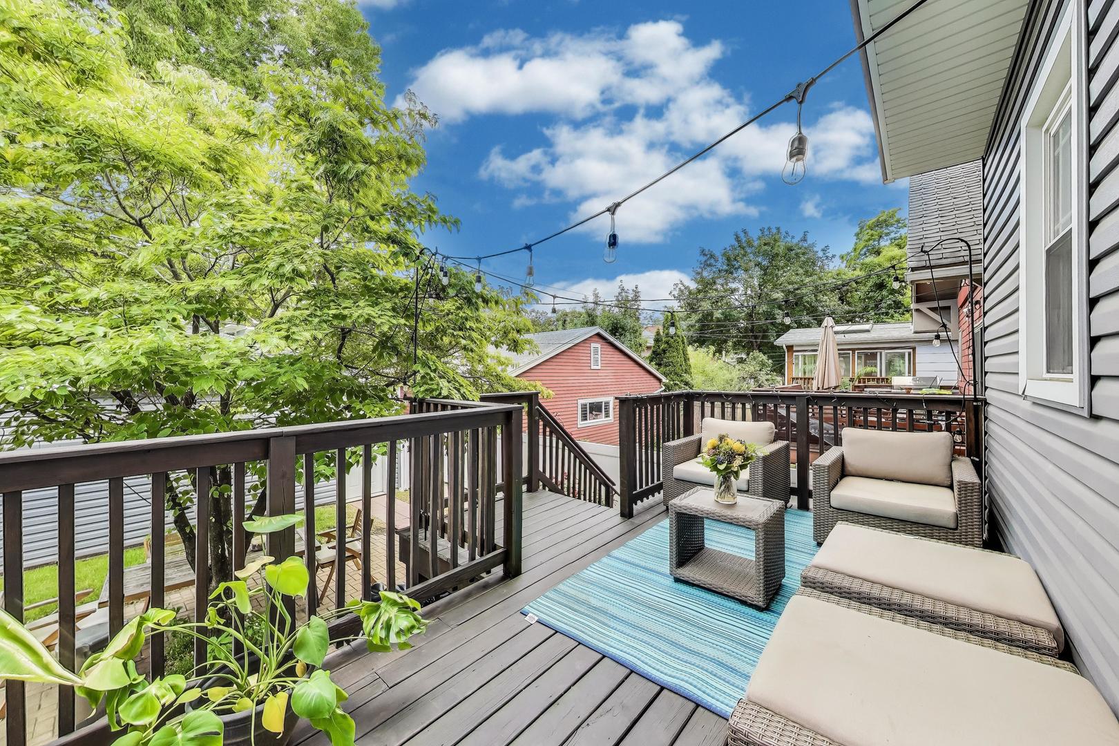 938 S Euclid Avenue, Oak Park, IL 60304
