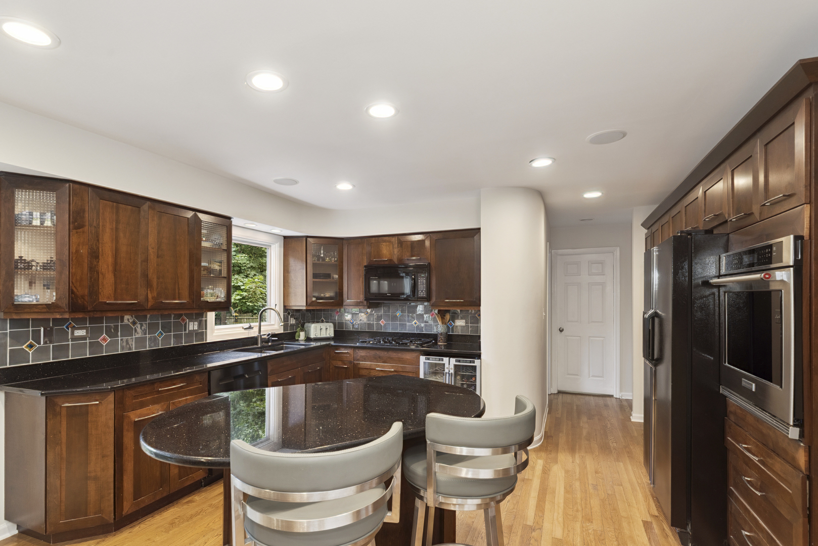 1017 Dawes Street, Libertyville, IL 60048