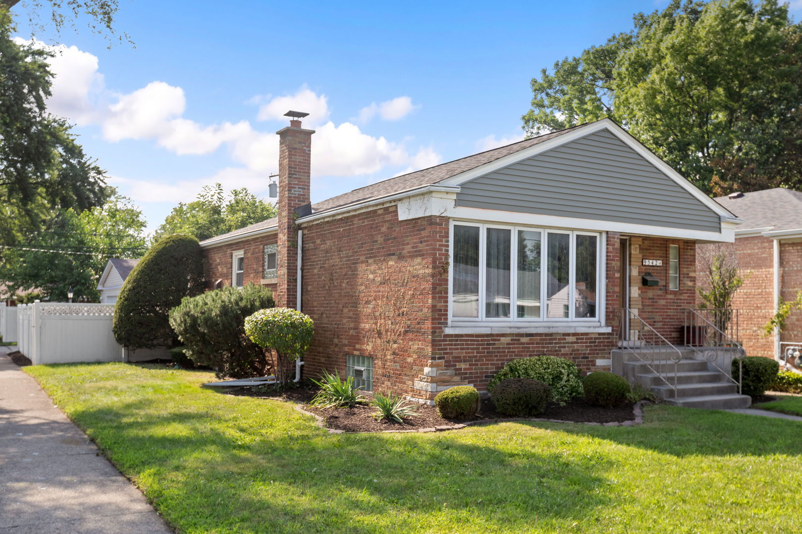 9542 Massasoit Avenue, Oak Lawn, IL 60453