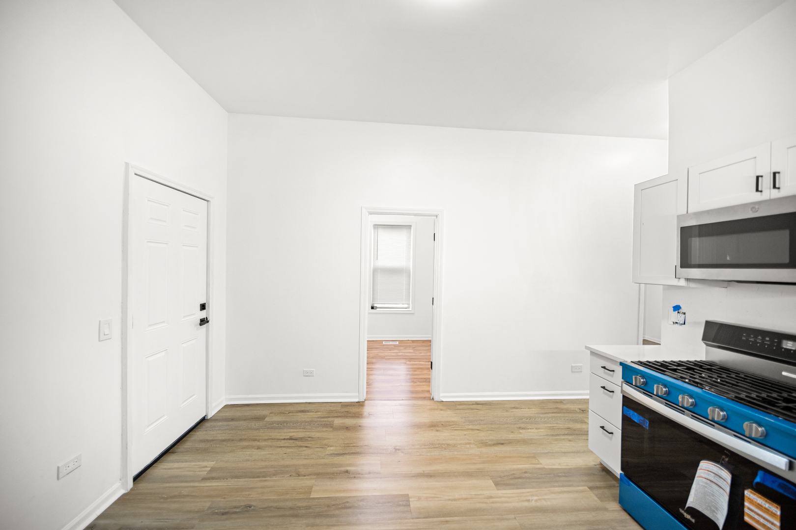 6810 S WABASH Avenue, Chicago, IL 60637