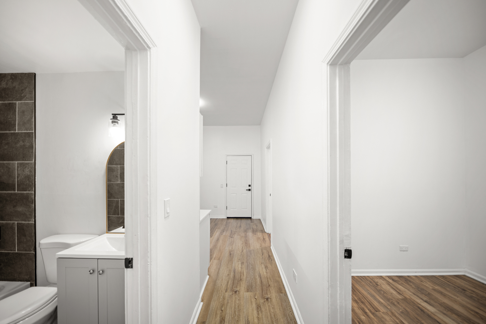 6810 S WABASH Avenue, Chicago, IL 60637