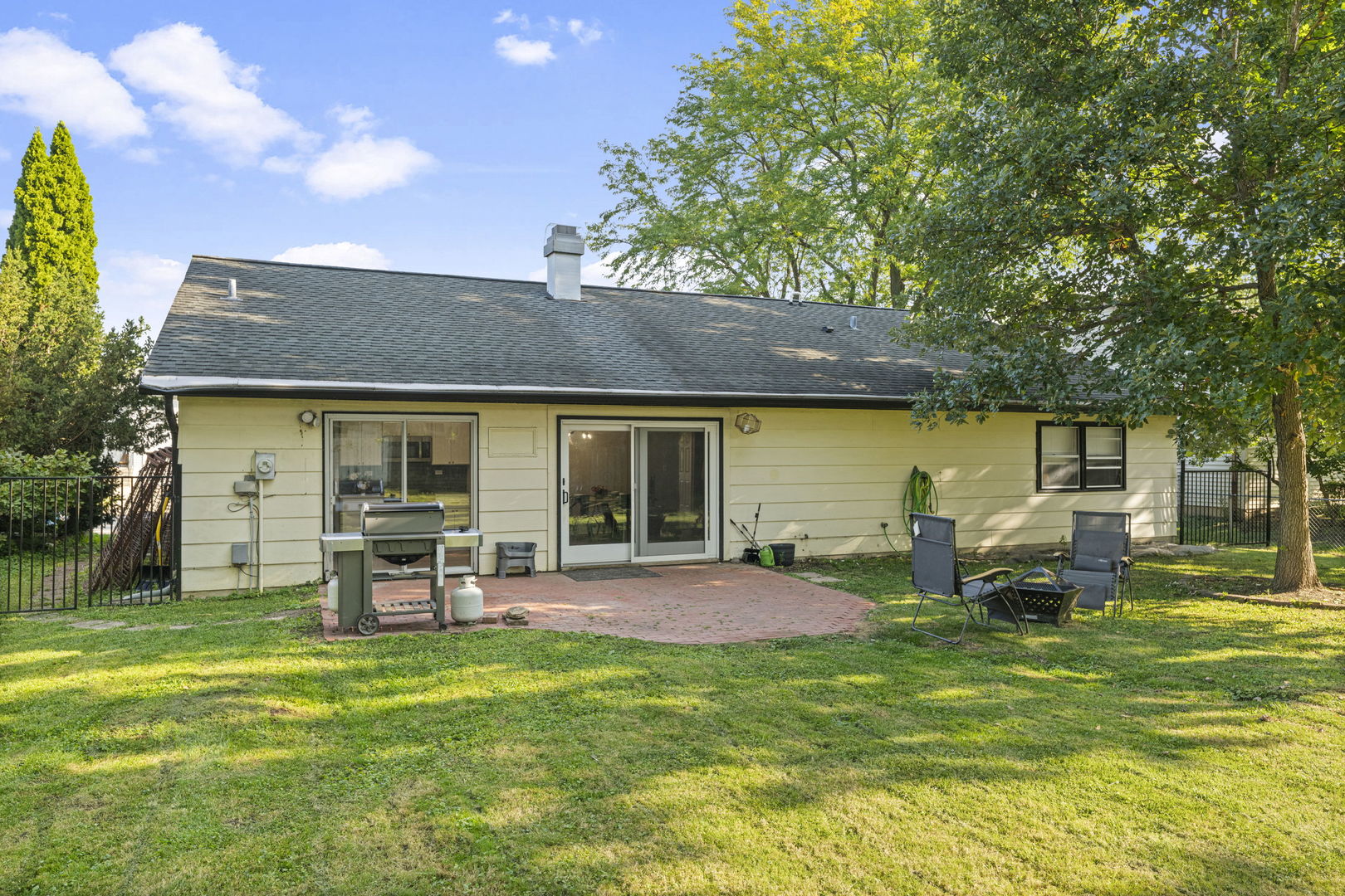 715 Surryse Road, Lake Zurich, IL 60047