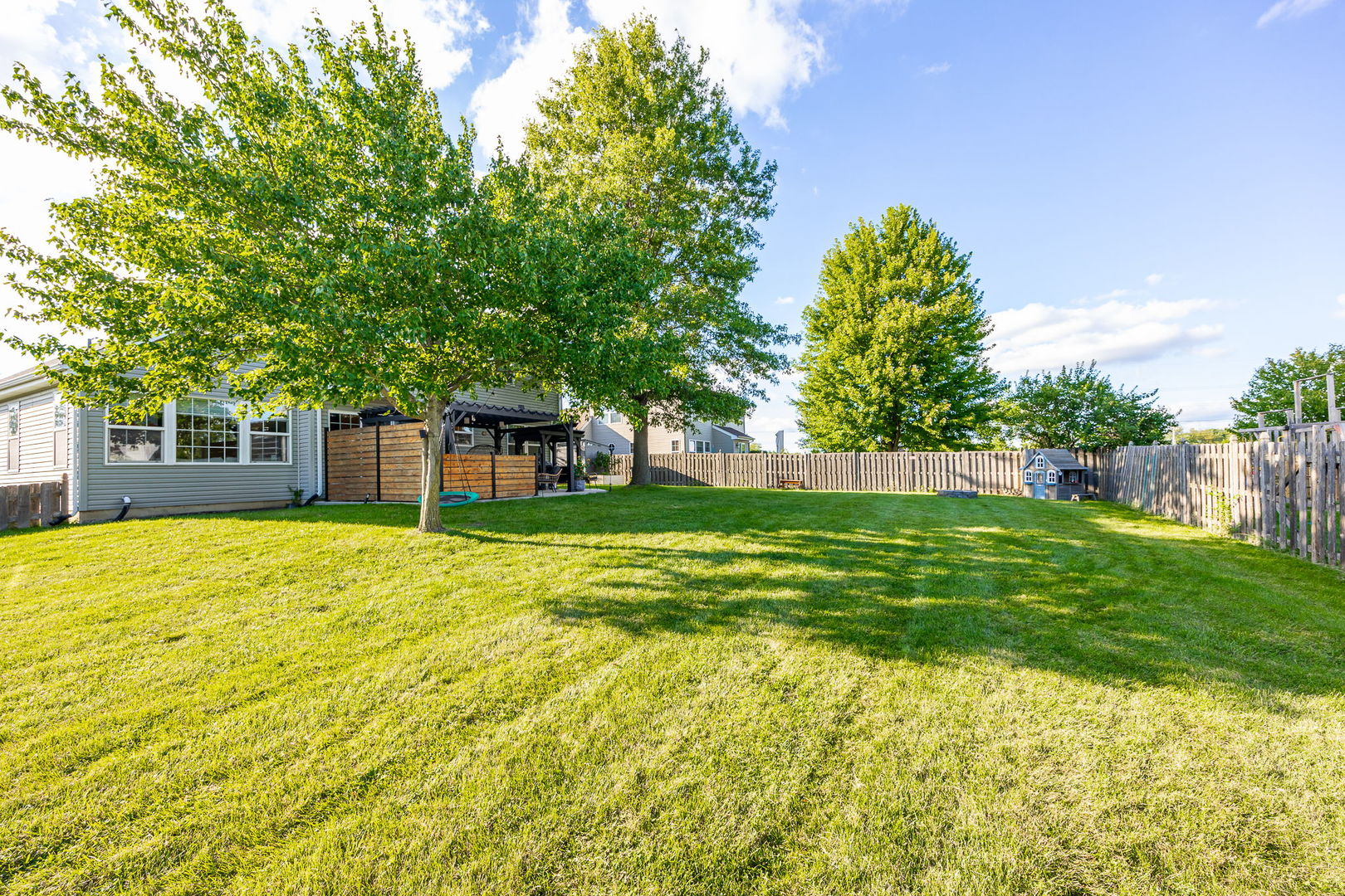 500 Half Moon Court, Oswego, IL 60543