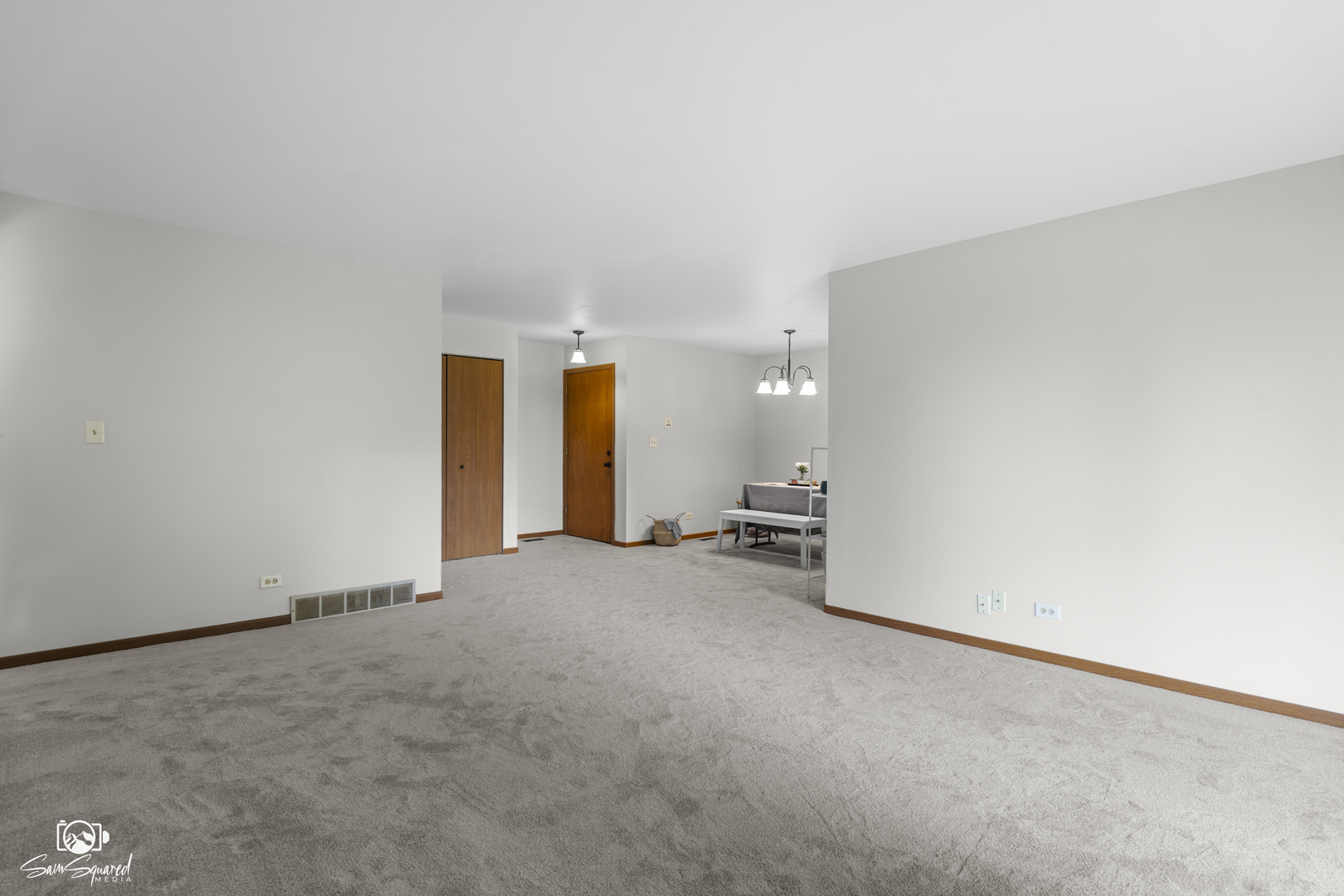 1911 GOLF VIEW Drive #1911, Bartlett, IL 60103