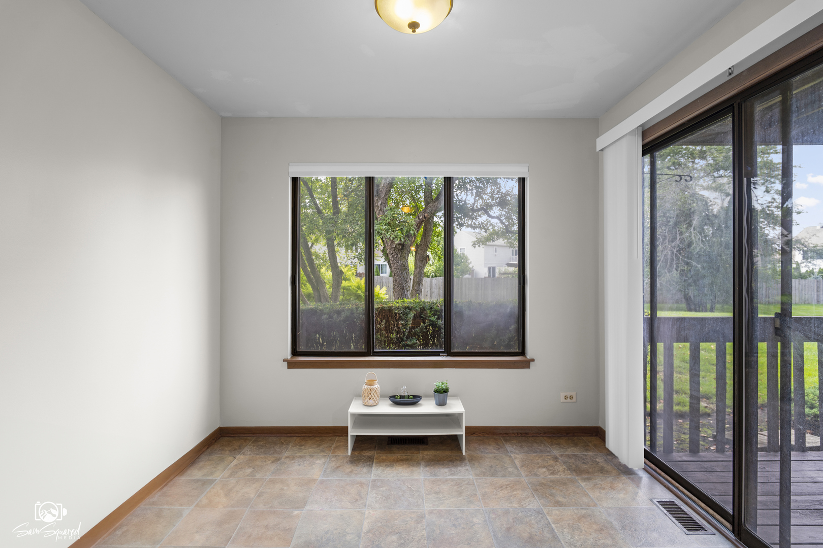 1911 GOLF VIEW Drive #1911, Bartlett, IL 60103