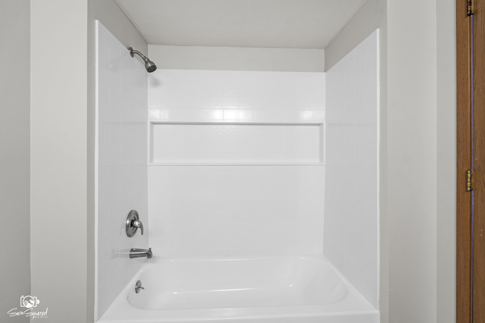 1911 GOLF VIEW Drive #1911, Bartlett, IL 60103