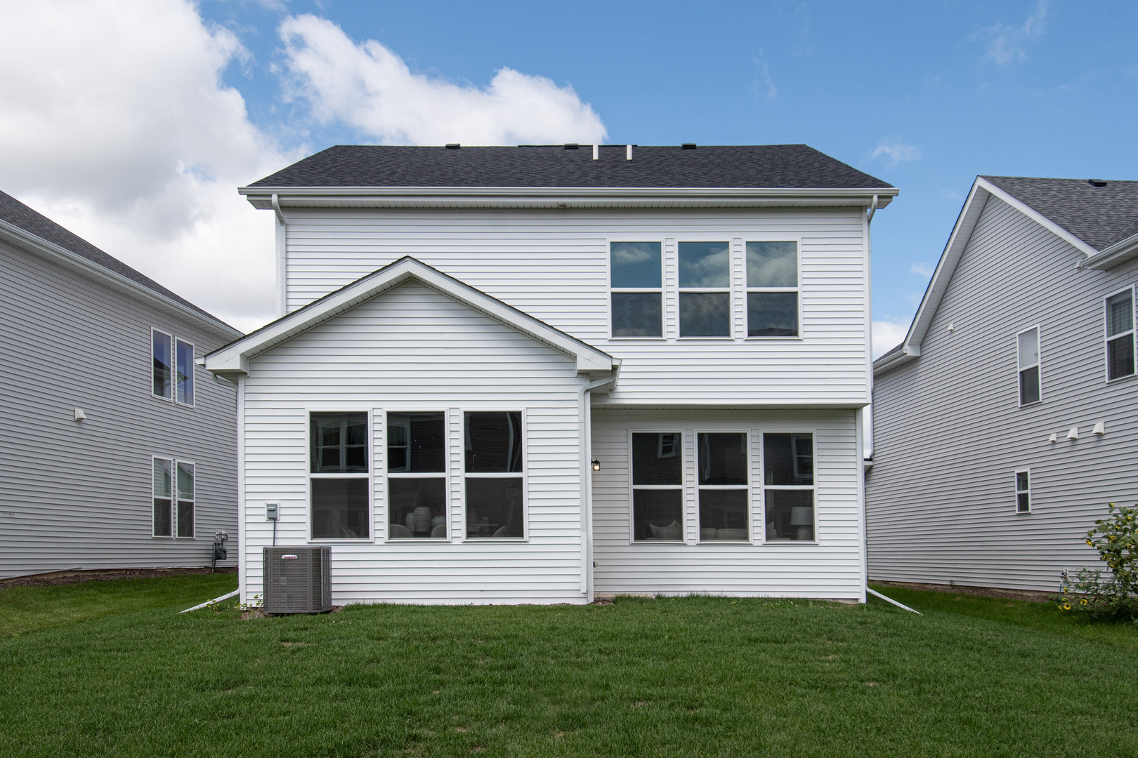 2244 QUARTET Road, Naperville, IL 60564