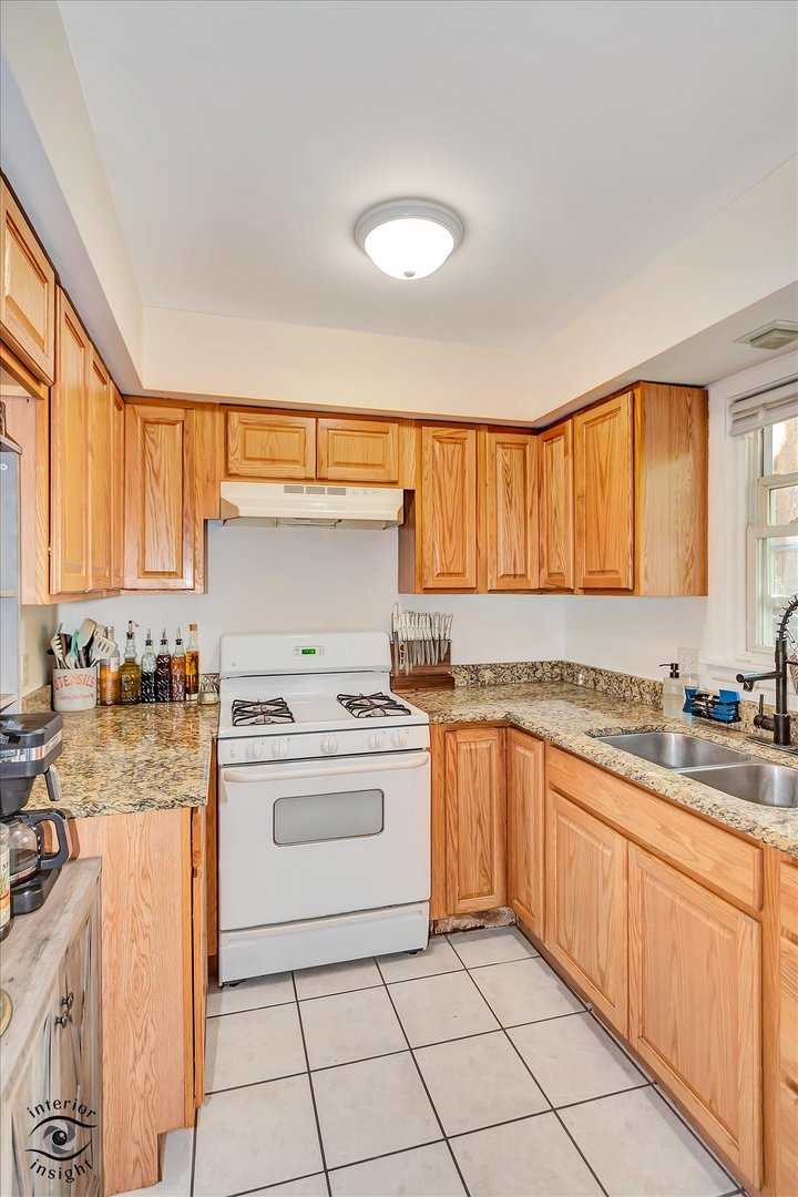 1935 S Hamilton Street, Lockport, IL 60441