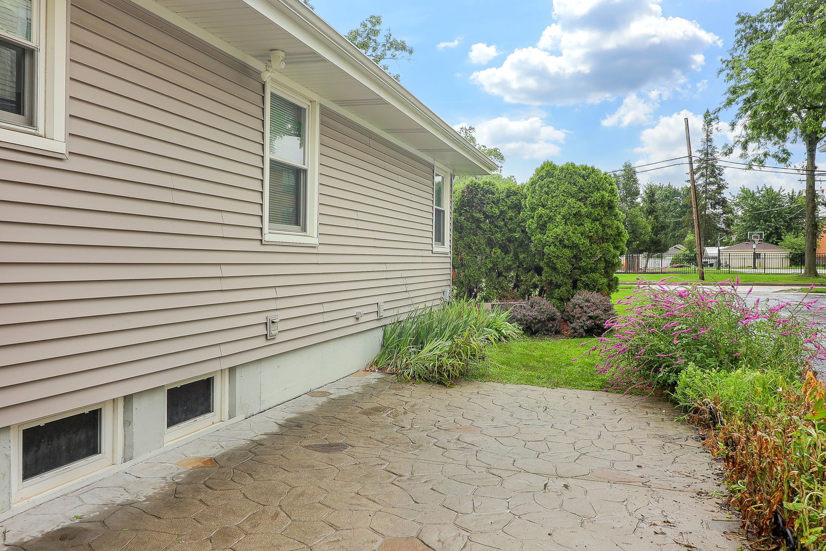 509 Gierz Street, Downers Grove, IL 60515