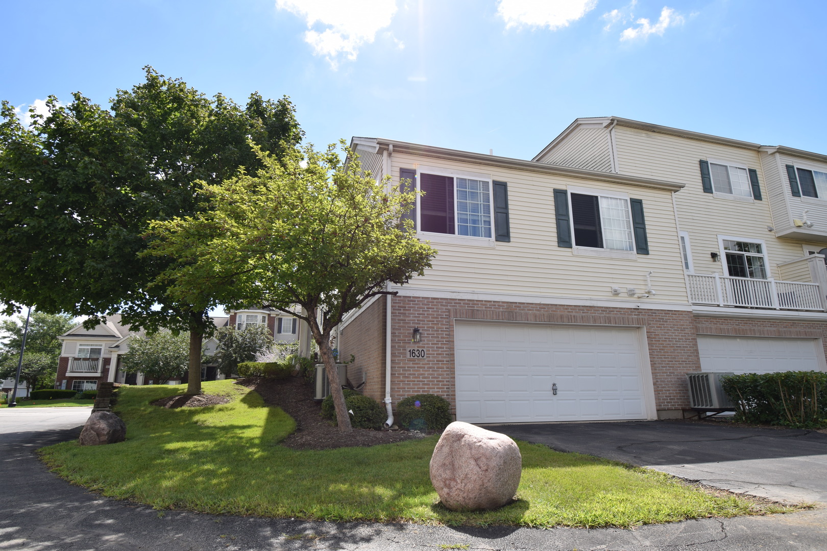 1630 Dogwood Lane, Hanover Park, IL 60133