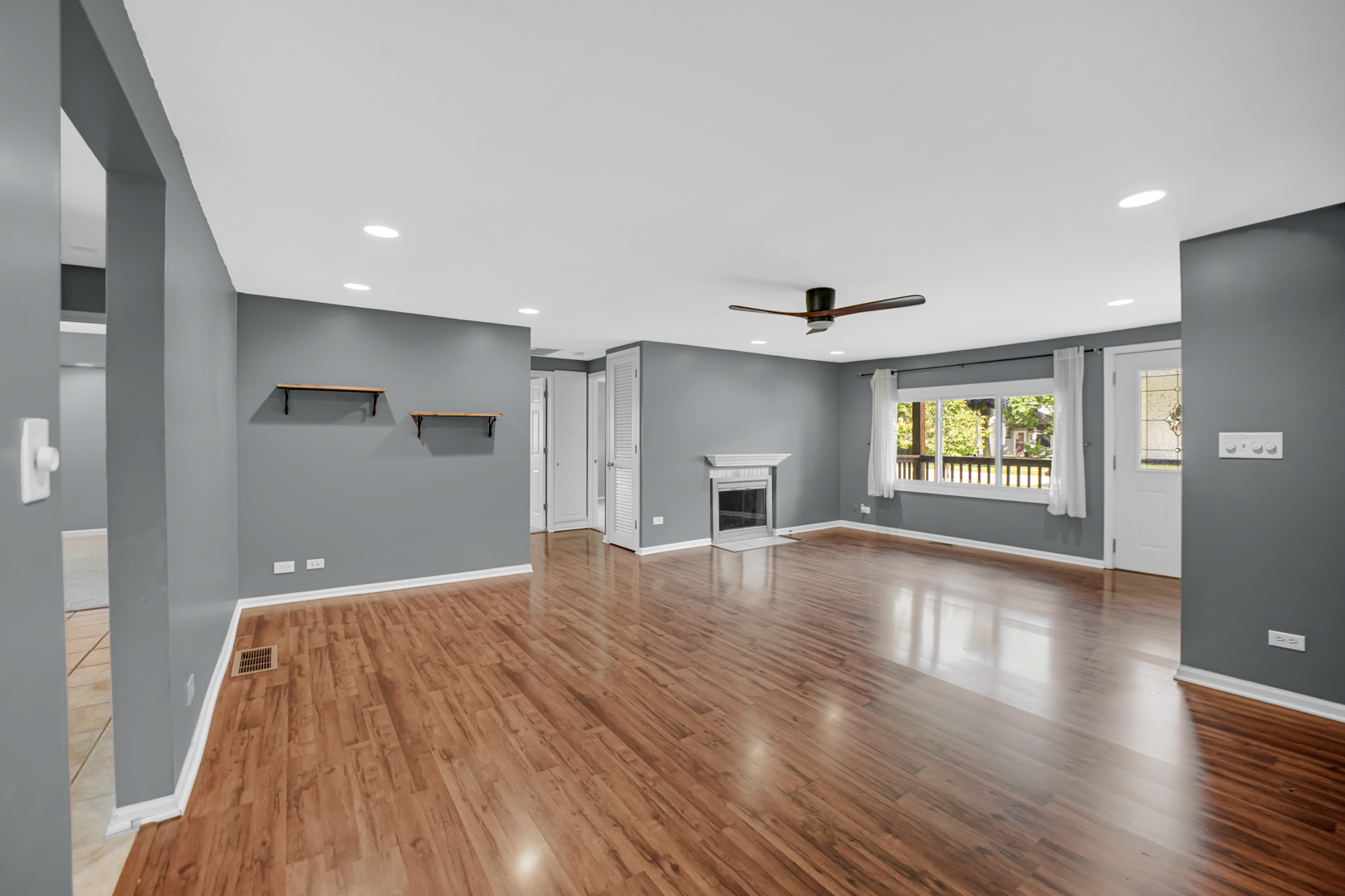 122 N Woodlawn Street, Wheaton, IL 60187