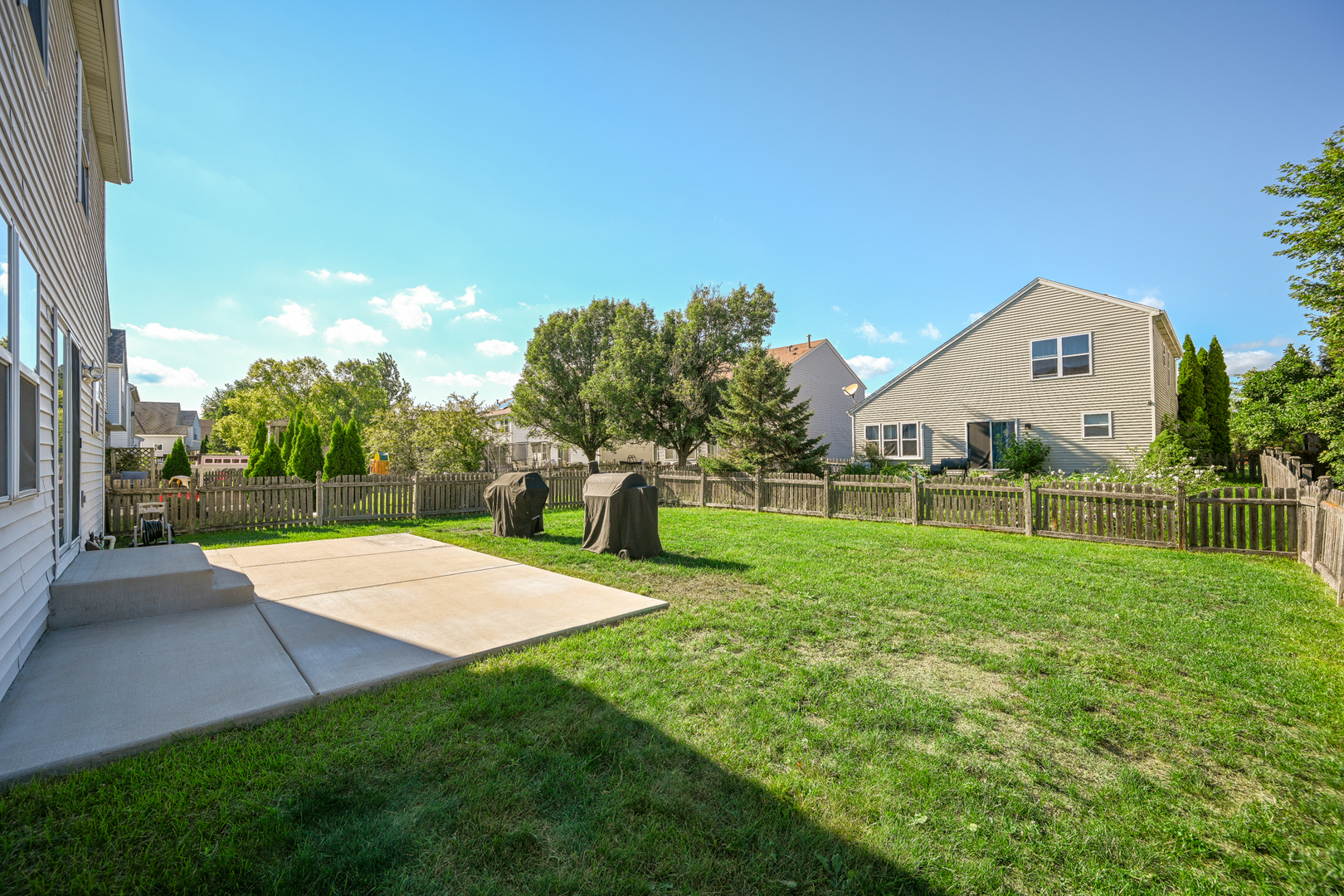 5805 Emerald Pointe Drive, Plainfield, IL 60586