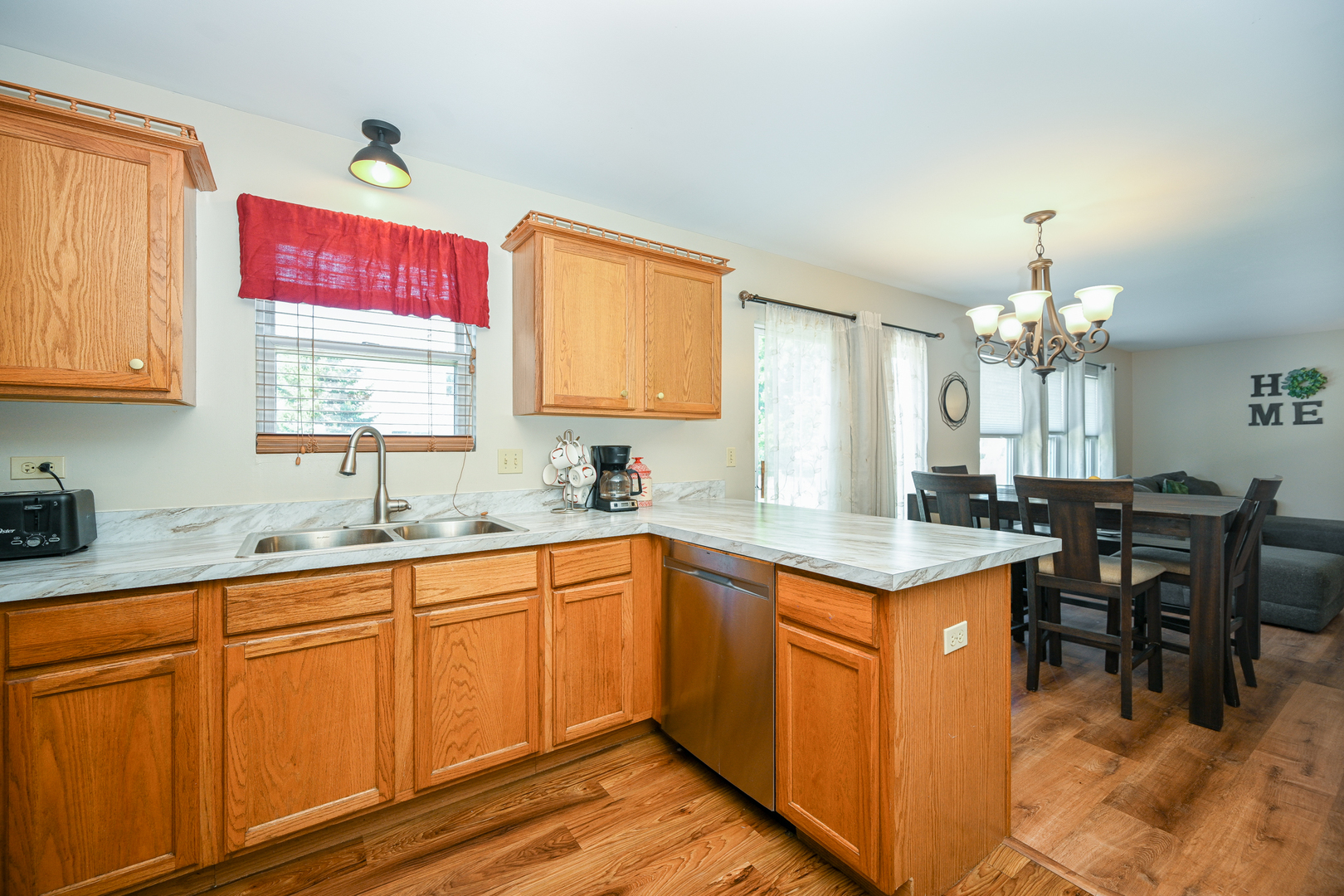 5805 Emerald Pointe Drive, Plainfield, IL 60586