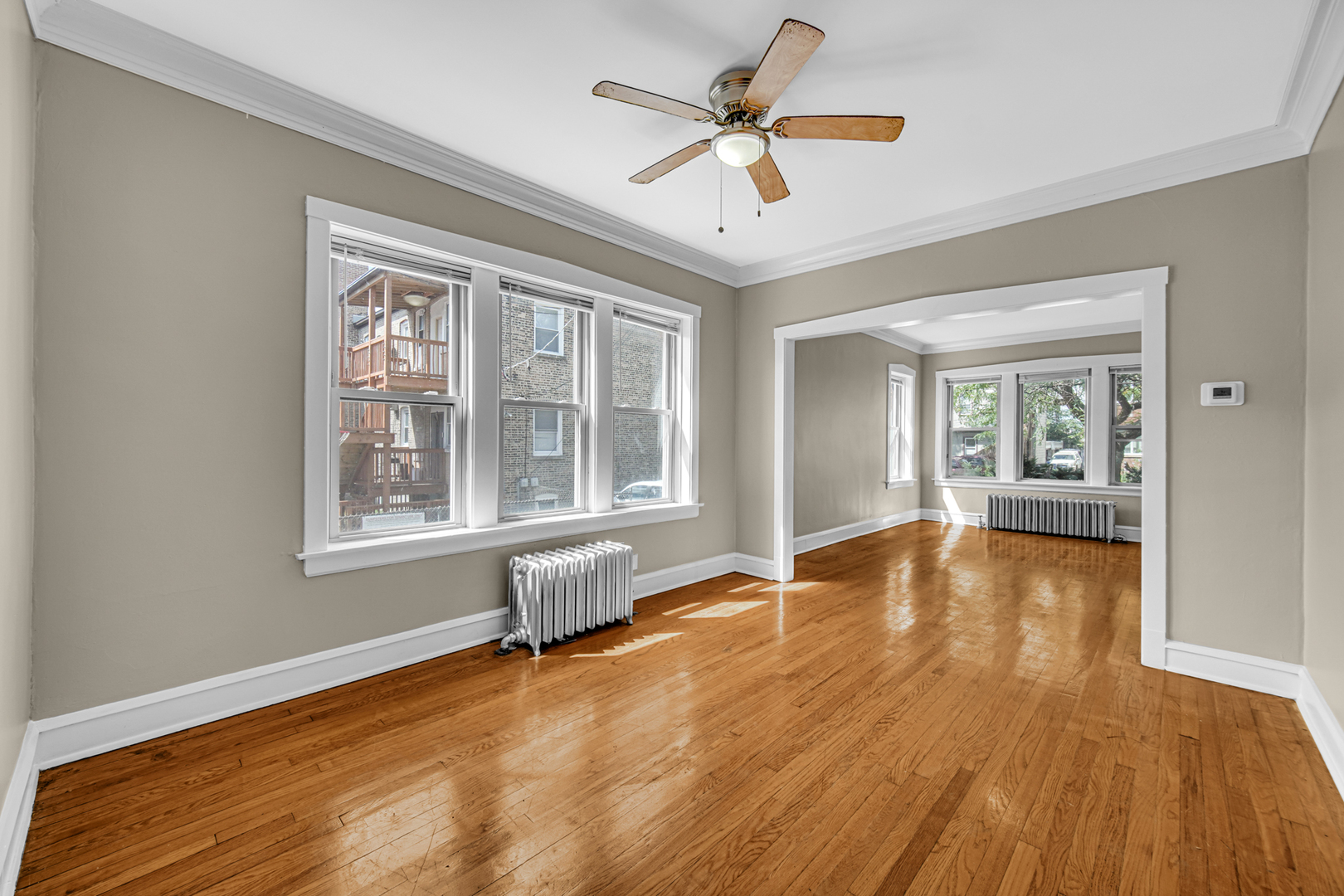 5527 W Potomac Avenue, Chicago, IL 60651