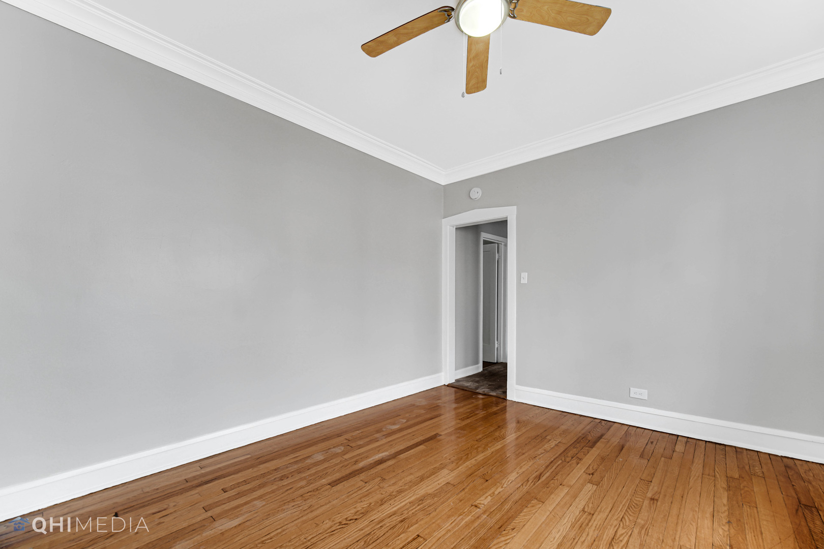 5527 W Potomac Avenue, Chicago, IL 60651