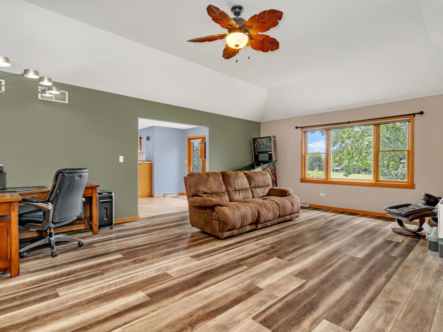 385 Twilight Drive, Morris, IL 60450