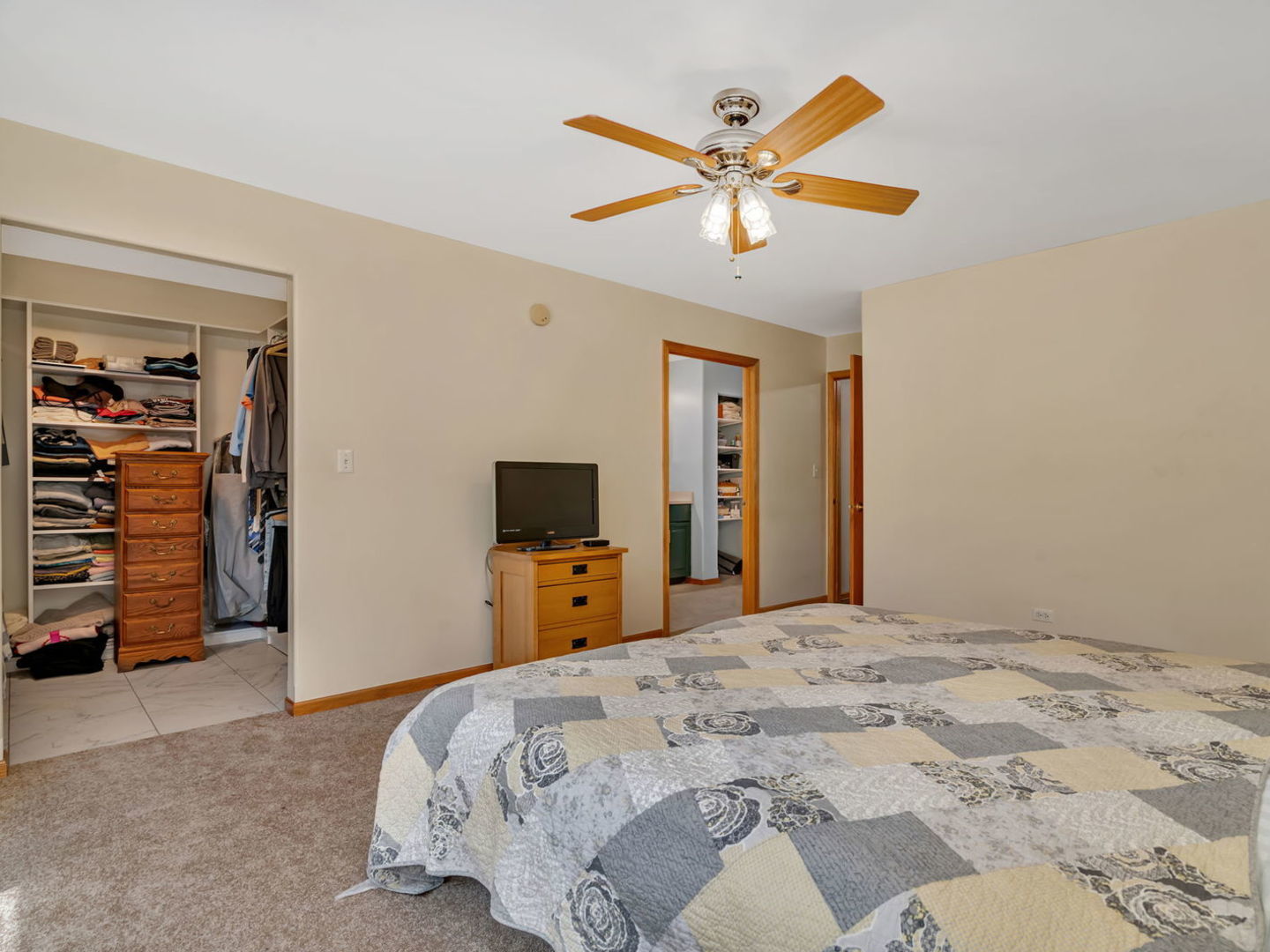 385 Twilight Drive, Morris, IL 60450
