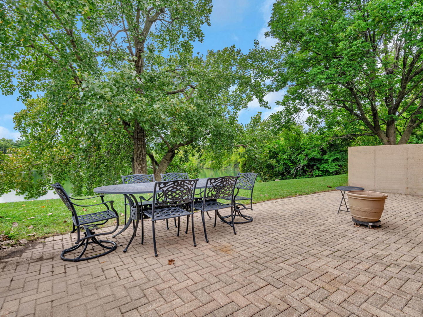 385 Twilight Drive, Morris, IL 60450