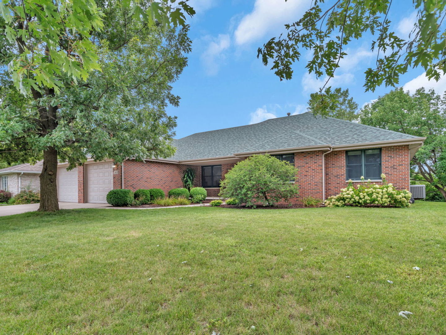 385 Twilight Drive, Morris, IL 60450