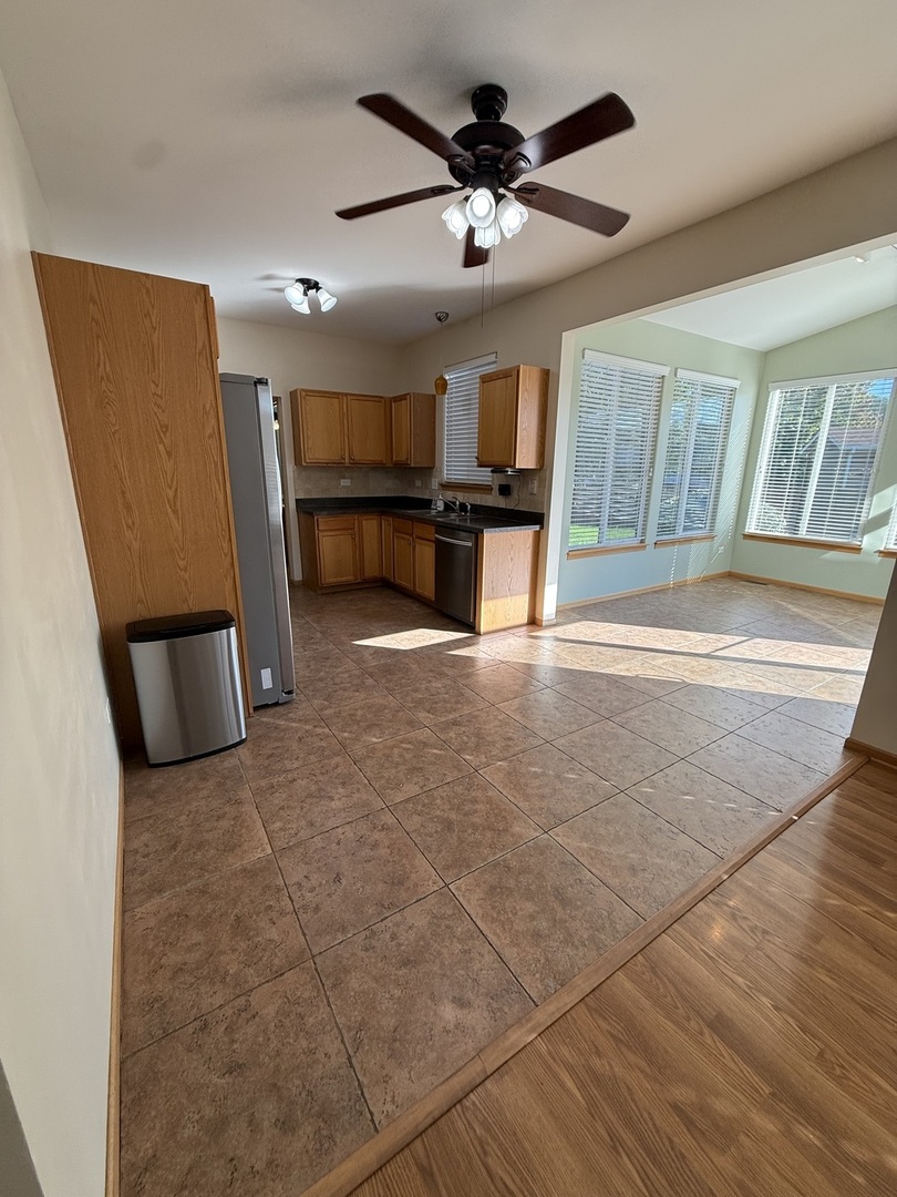 710 Silver Leaf Court, Joliet, IL 60431