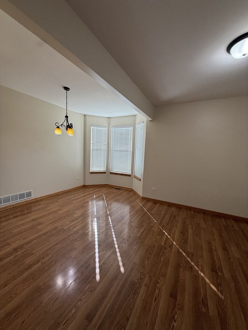 710 Silver Leaf Court, Joliet, IL 60431