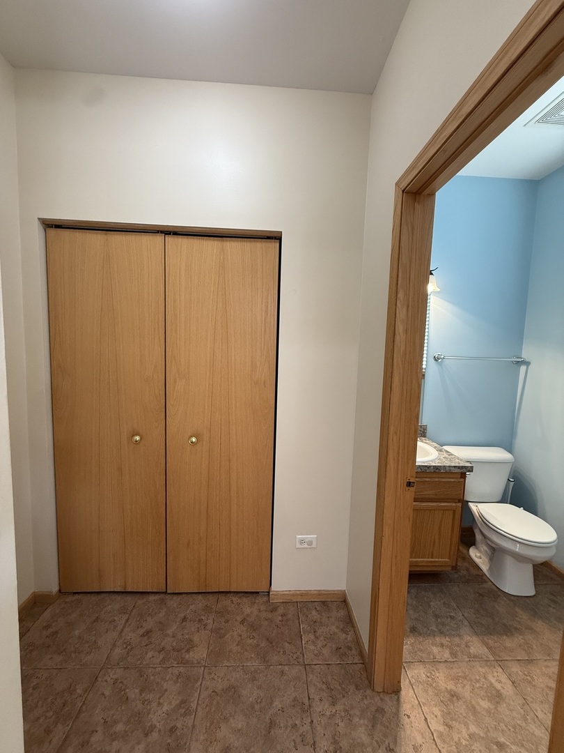 710 Silver Leaf Court, Joliet, IL 60431