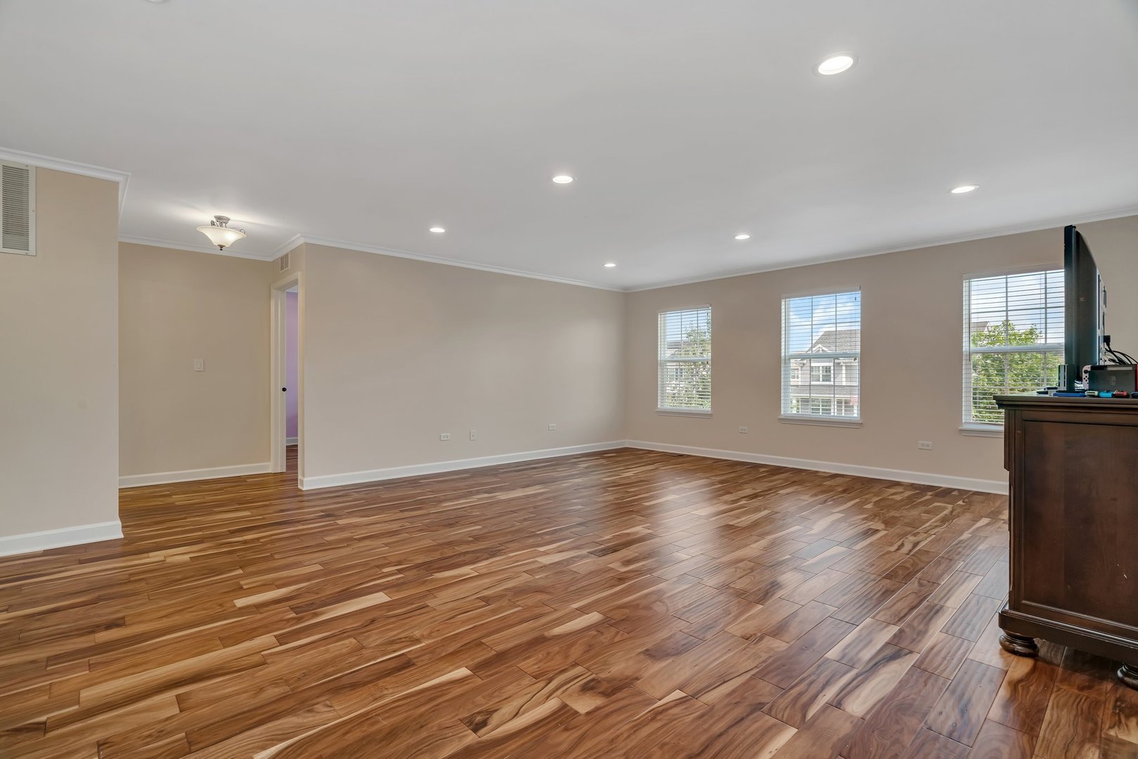 1221 Winding Way, Bolingbrook, IL 60490