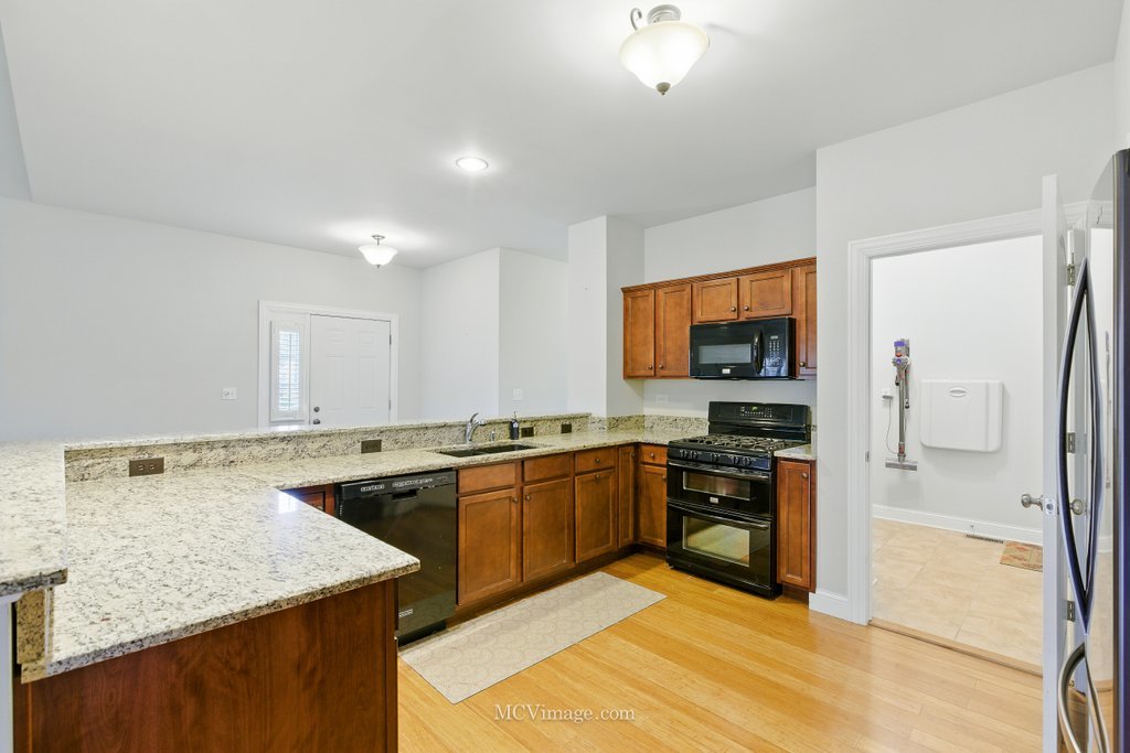 15701 Cove Circle, Plainfield, IL 60544