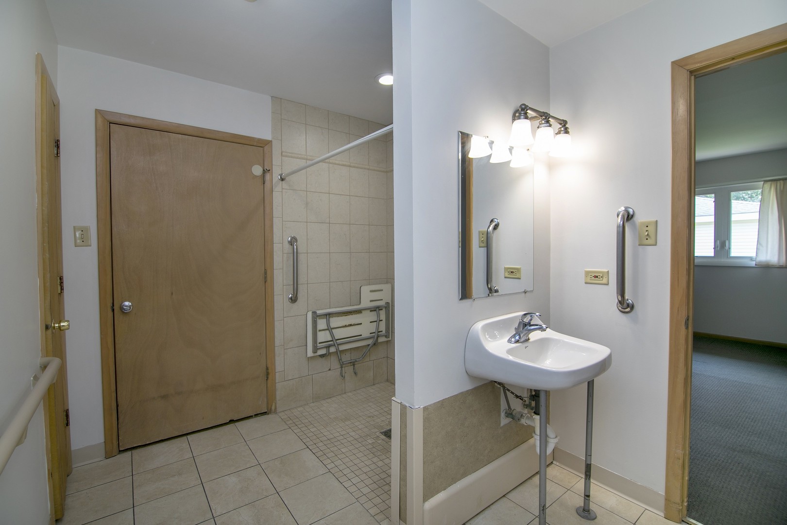 15156 Chestnut Lane, Oak Forest, IL 60452