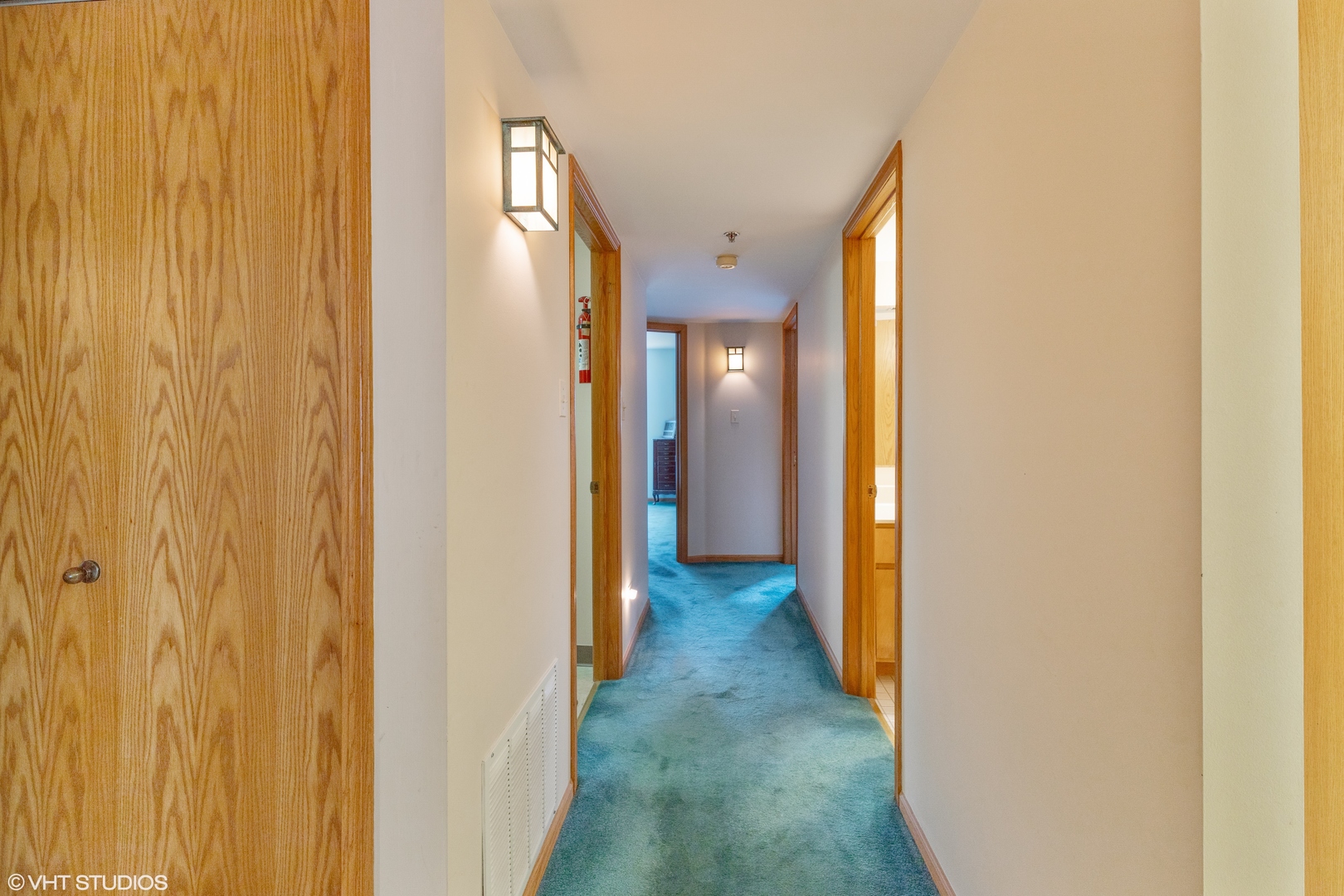 9133 Del Prado Drive #1S, Palos Hills, IL 60465