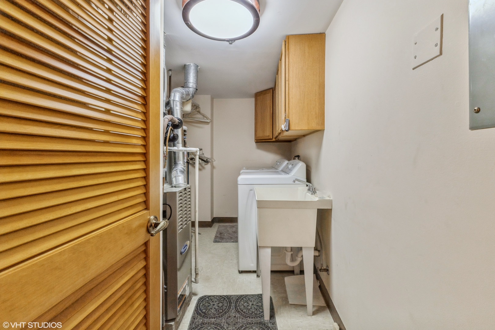 9133 Del Prado Drive #1S, Palos Hills, IL 60465