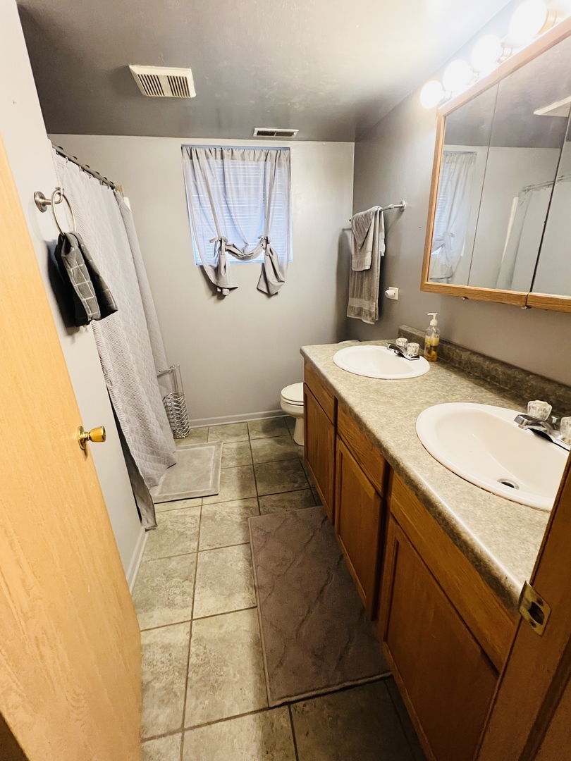 14624 Kolmar Avenue, Midlothian, IL 60445