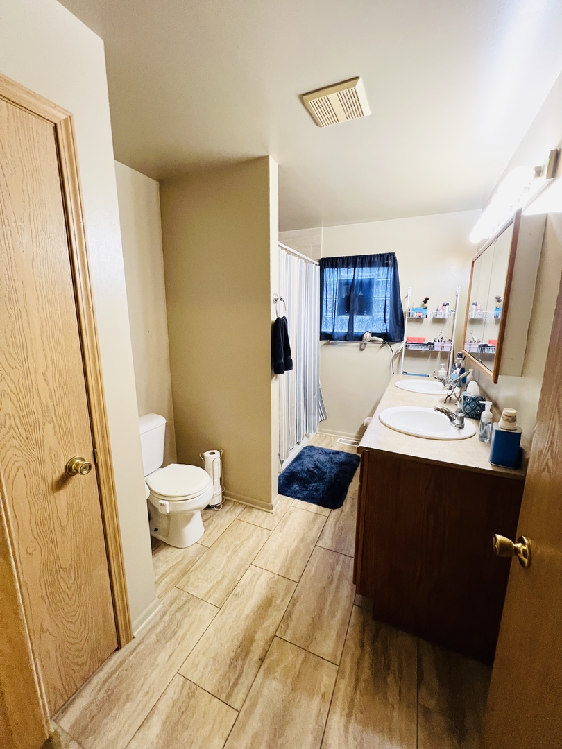 14624 Kolmar Avenue, Midlothian, IL 60445