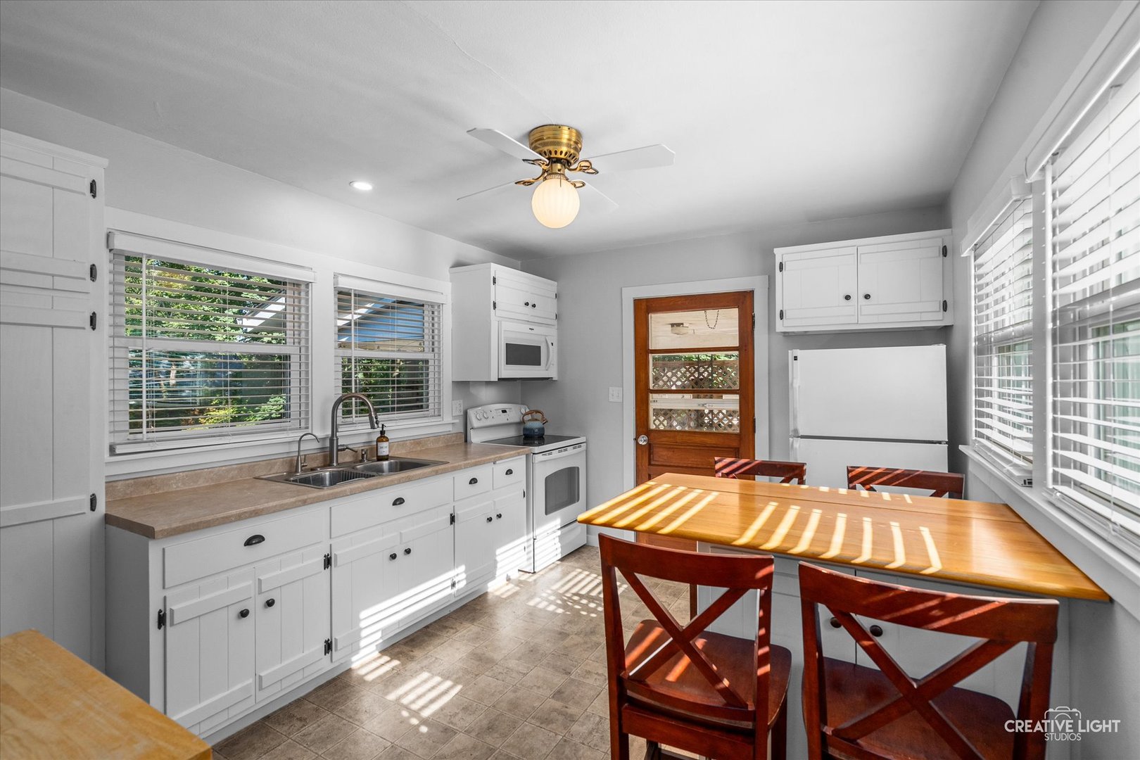 217 S Oak Street, Hinckley, IL 60520