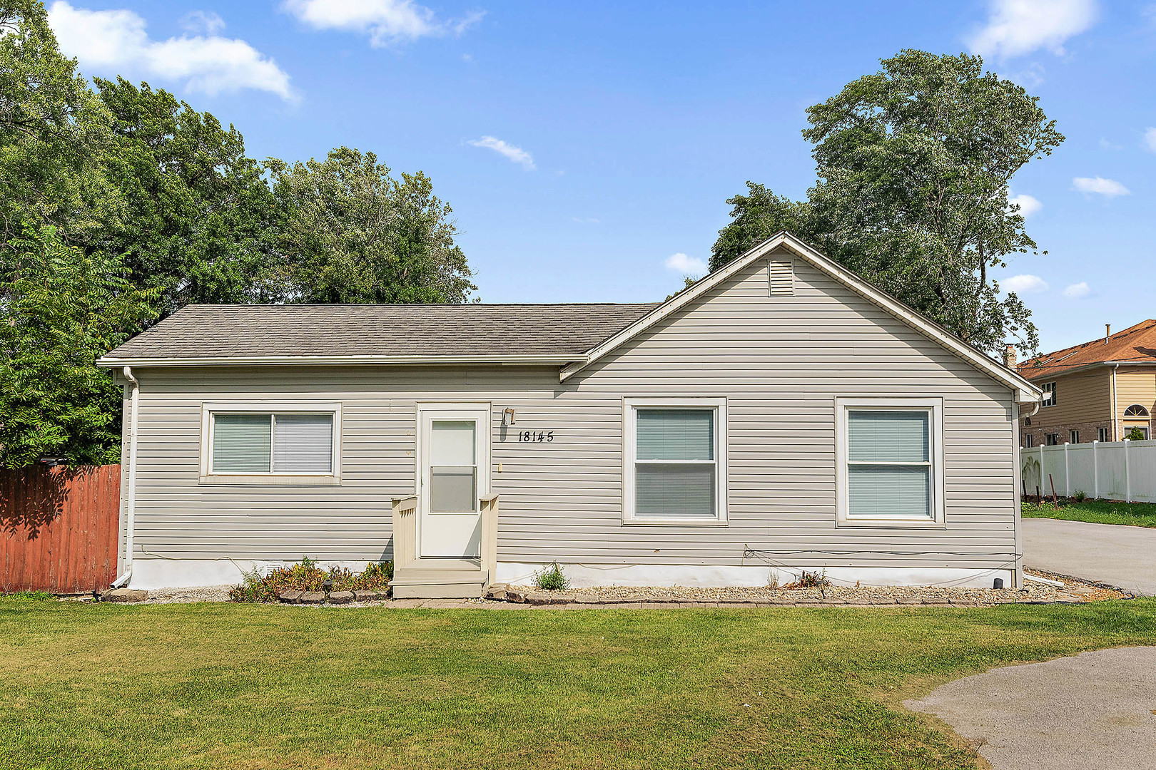 18145 Harlem Avenue, Tinley Park, IL 60477