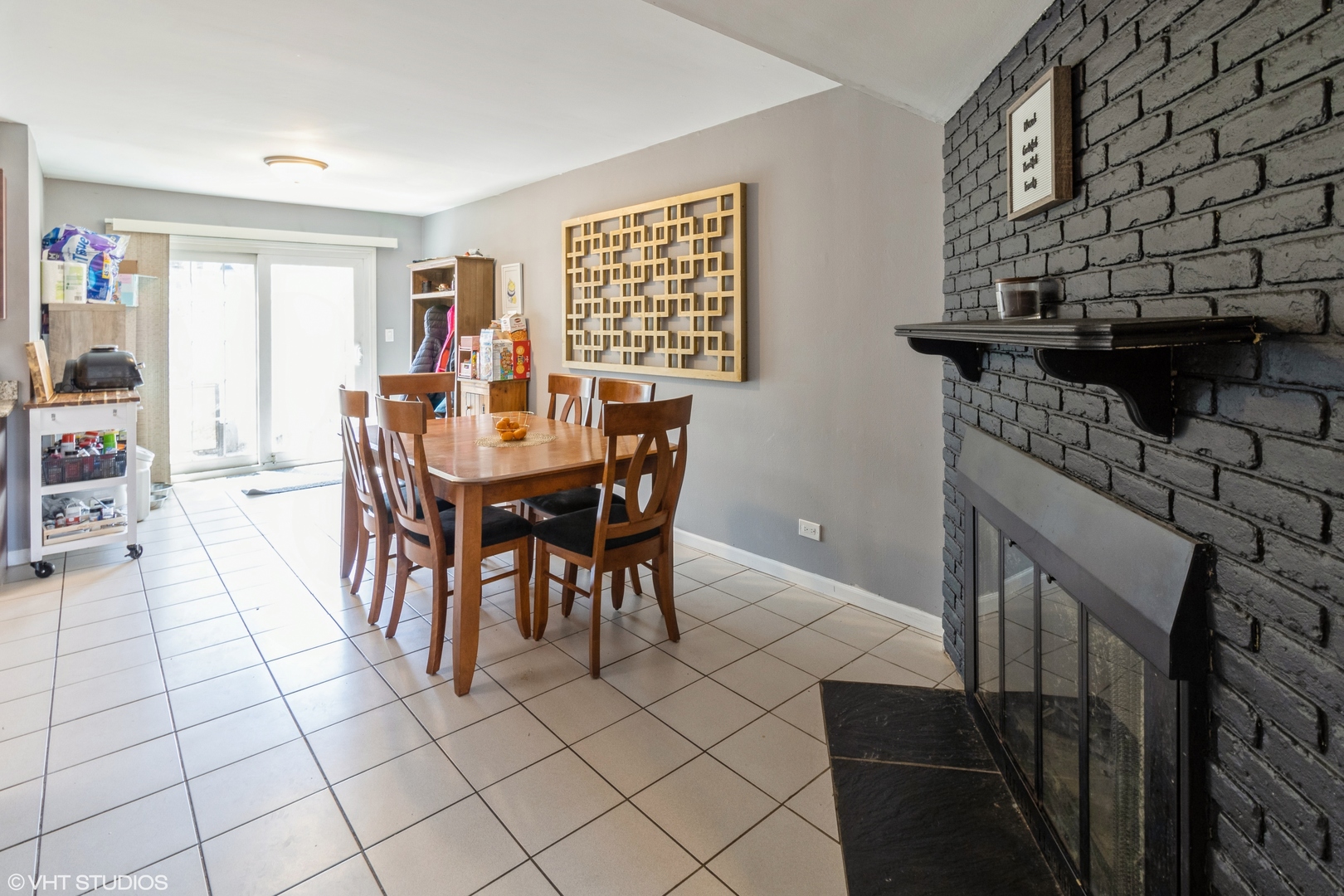 808 Bishop Court, Schaumburg, IL 60194