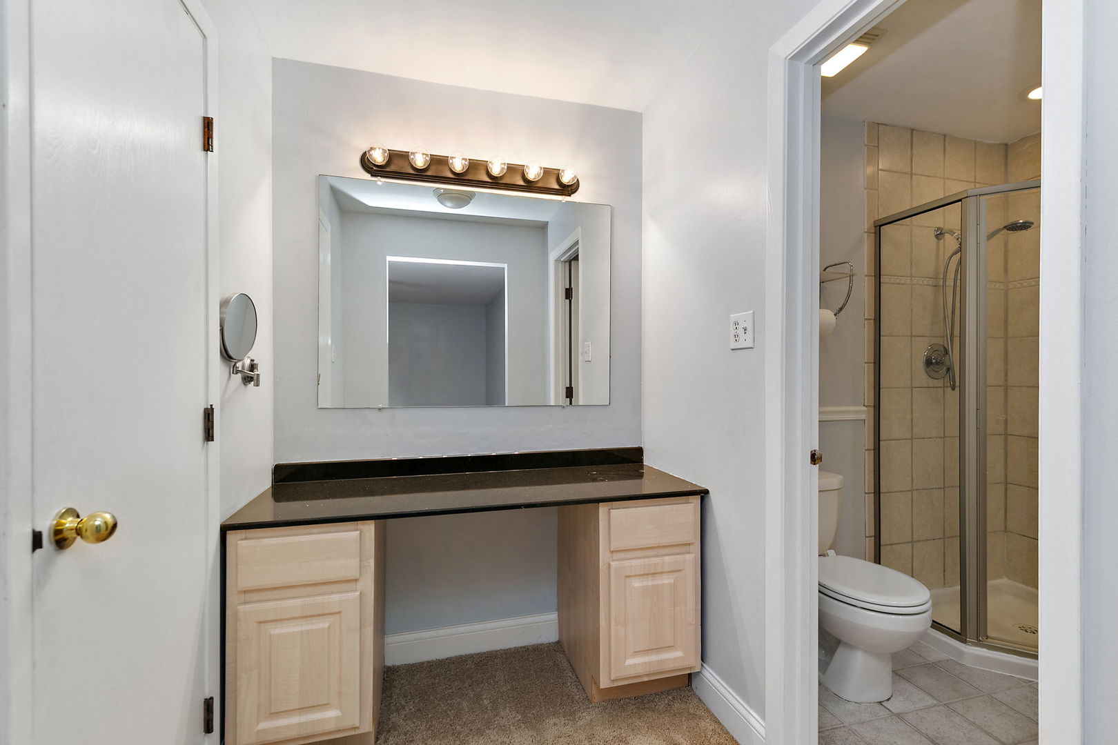 1126 Tiverton Court, Schaumburg, IL 60193