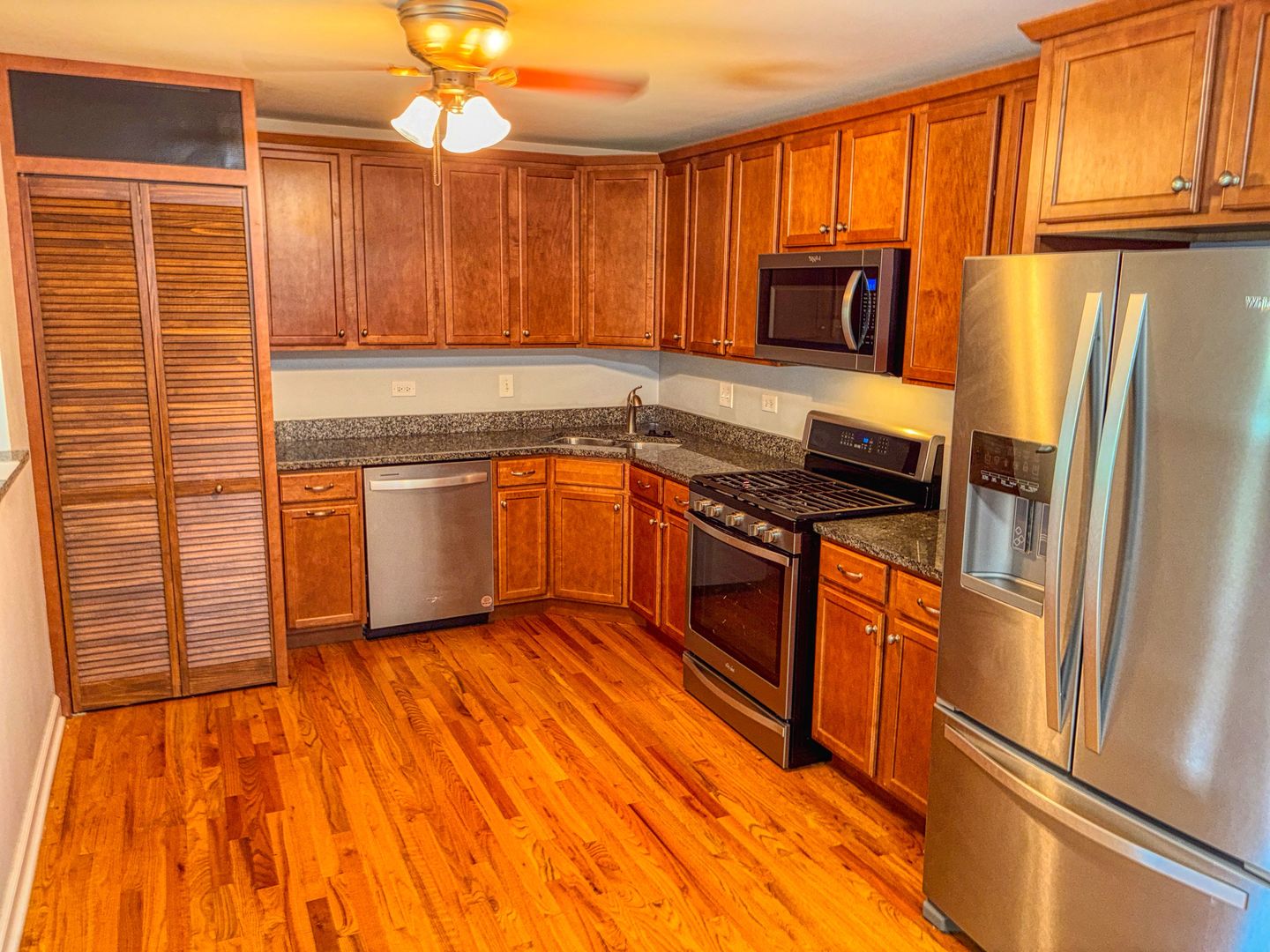 300 Opatrny Drive #122, Fox River Grove, IL 60021