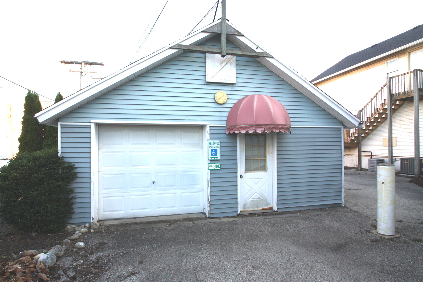 111 W Railroad Avenue, Bartlett, IL 60103