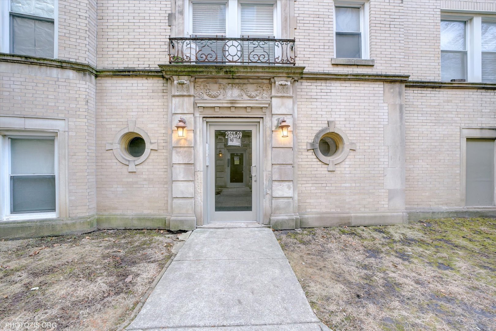 2759 W Arthur Avenue #3, Chicago, IL 60645