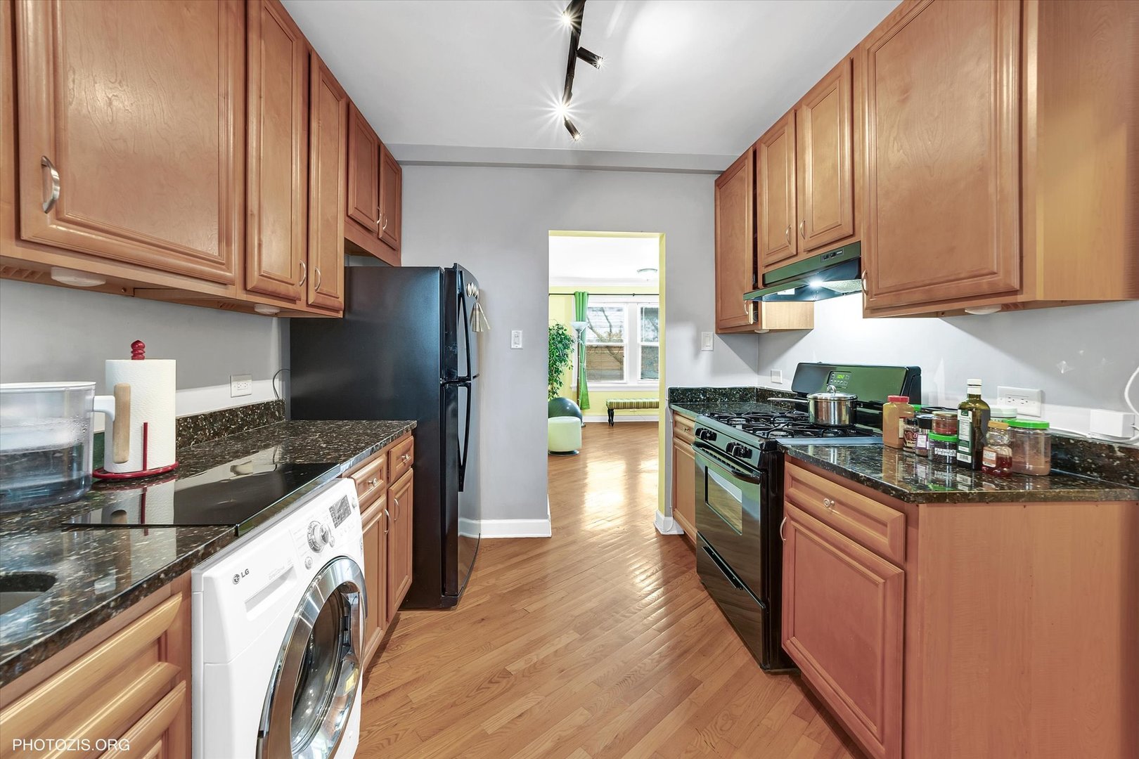 2759 W Arthur Avenue #3, Chicago, IL 60645