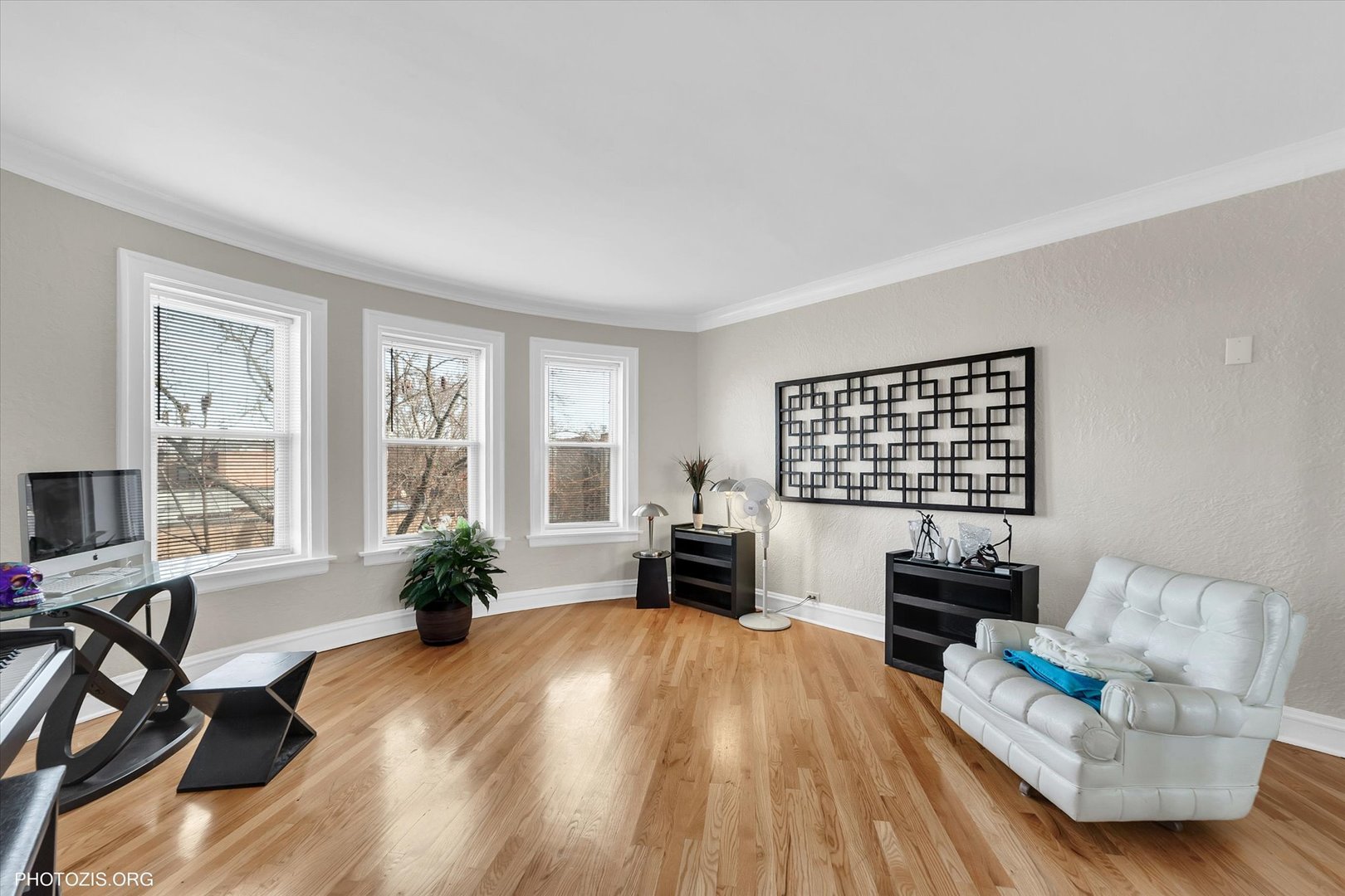 2759 W Arthur Avenue #3, Chicago, IL 60645