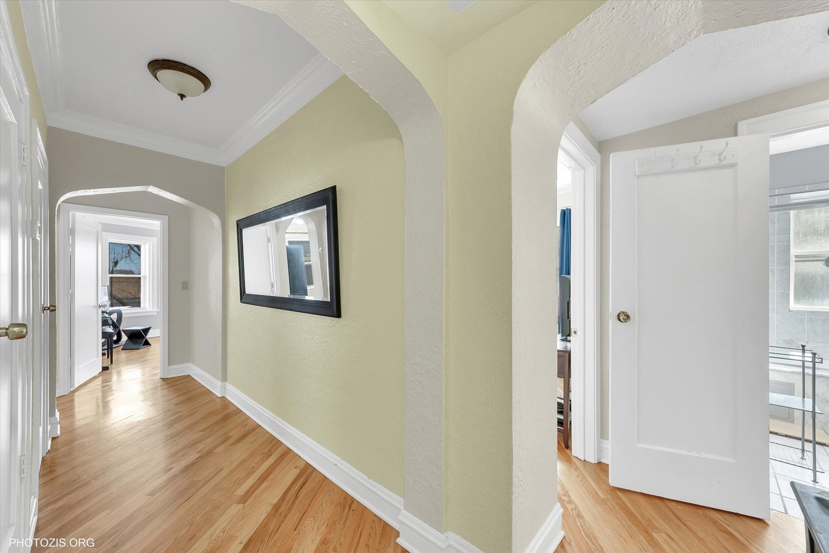 2759 W Arthur Avenue #3, Chicago, IL 60645