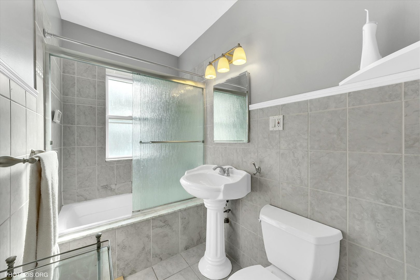 2759 W Arthur Avenue #3, Chicago, IL 60645
