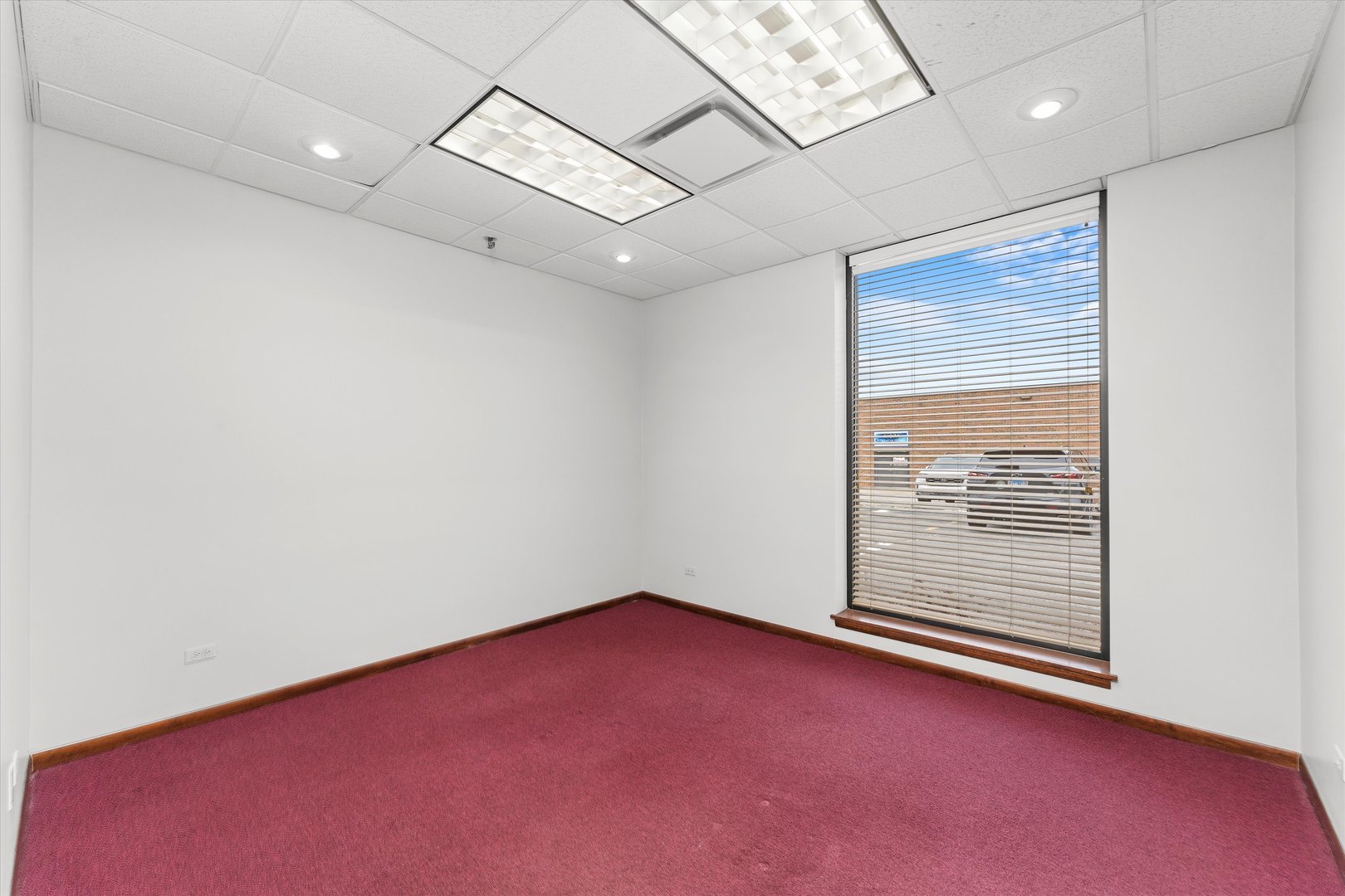 16420 KILBOURN Avenue, Oak Forest, IL 60452