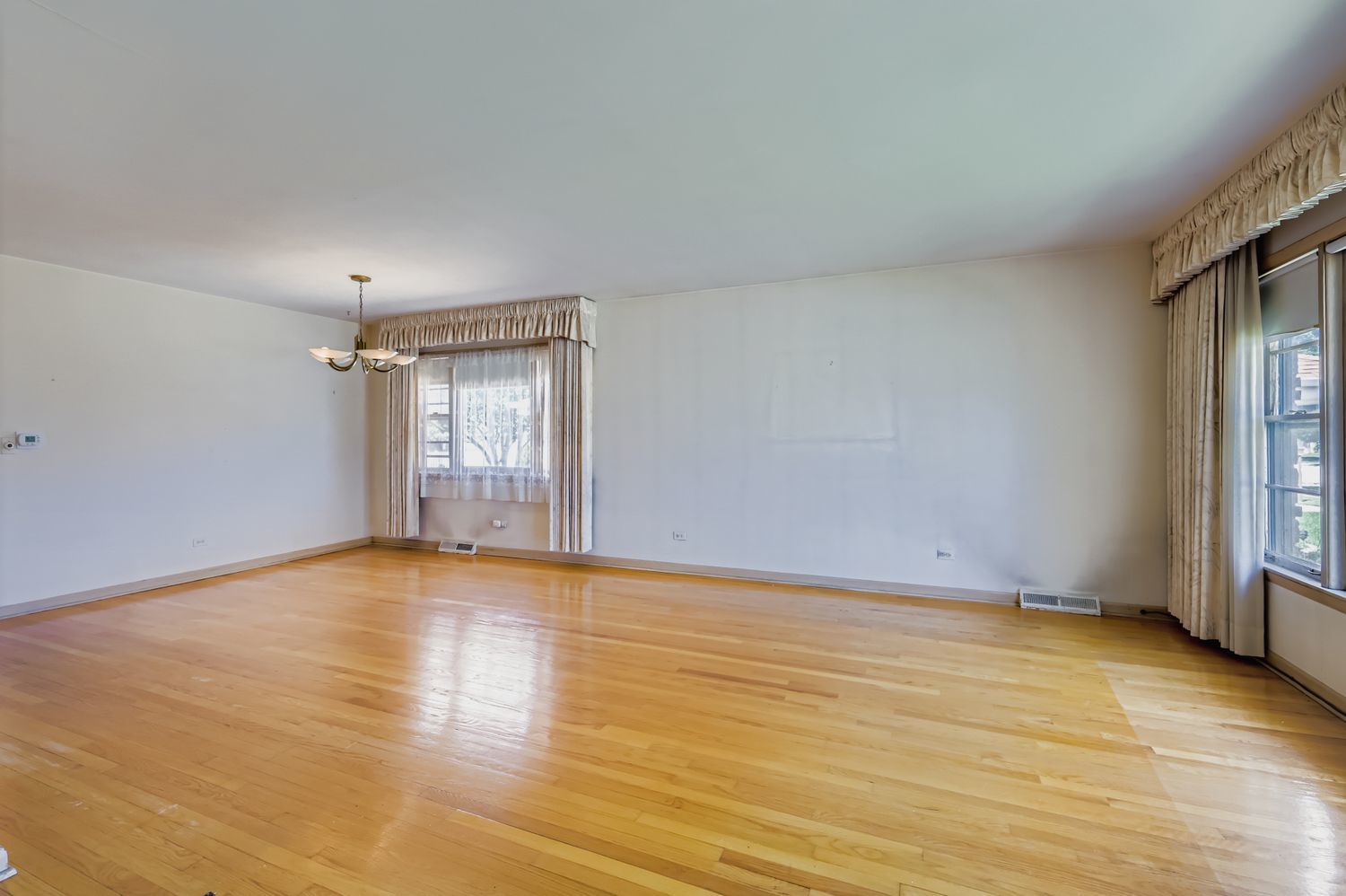 8808 Oriole Avenue, Morton Grove, IL 60053