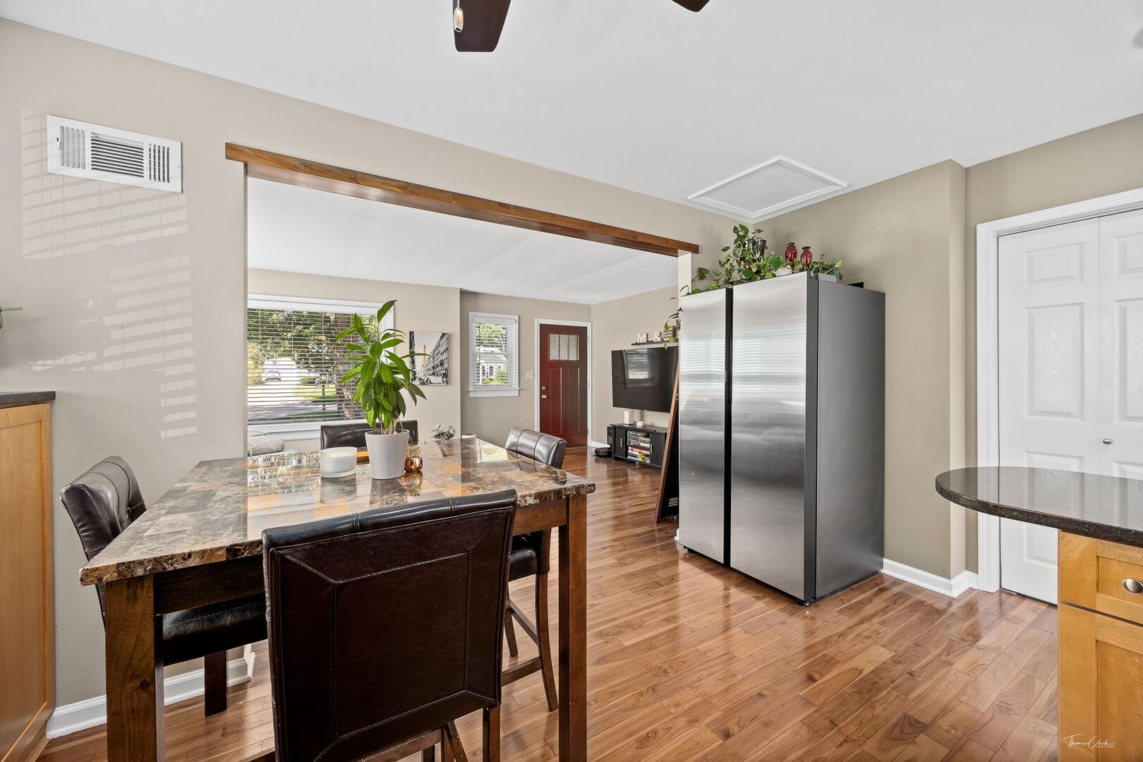 639 S Oakland Avenue, Villa Park, IL 60181